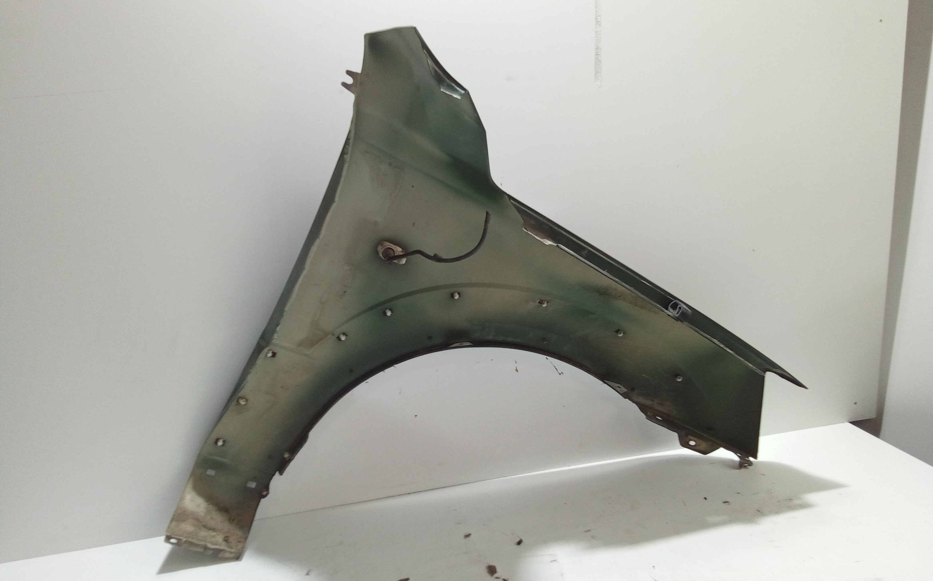 Parafango Anteriore Sinistro per Kia Sorento 1 Serie (2002 - 2006)