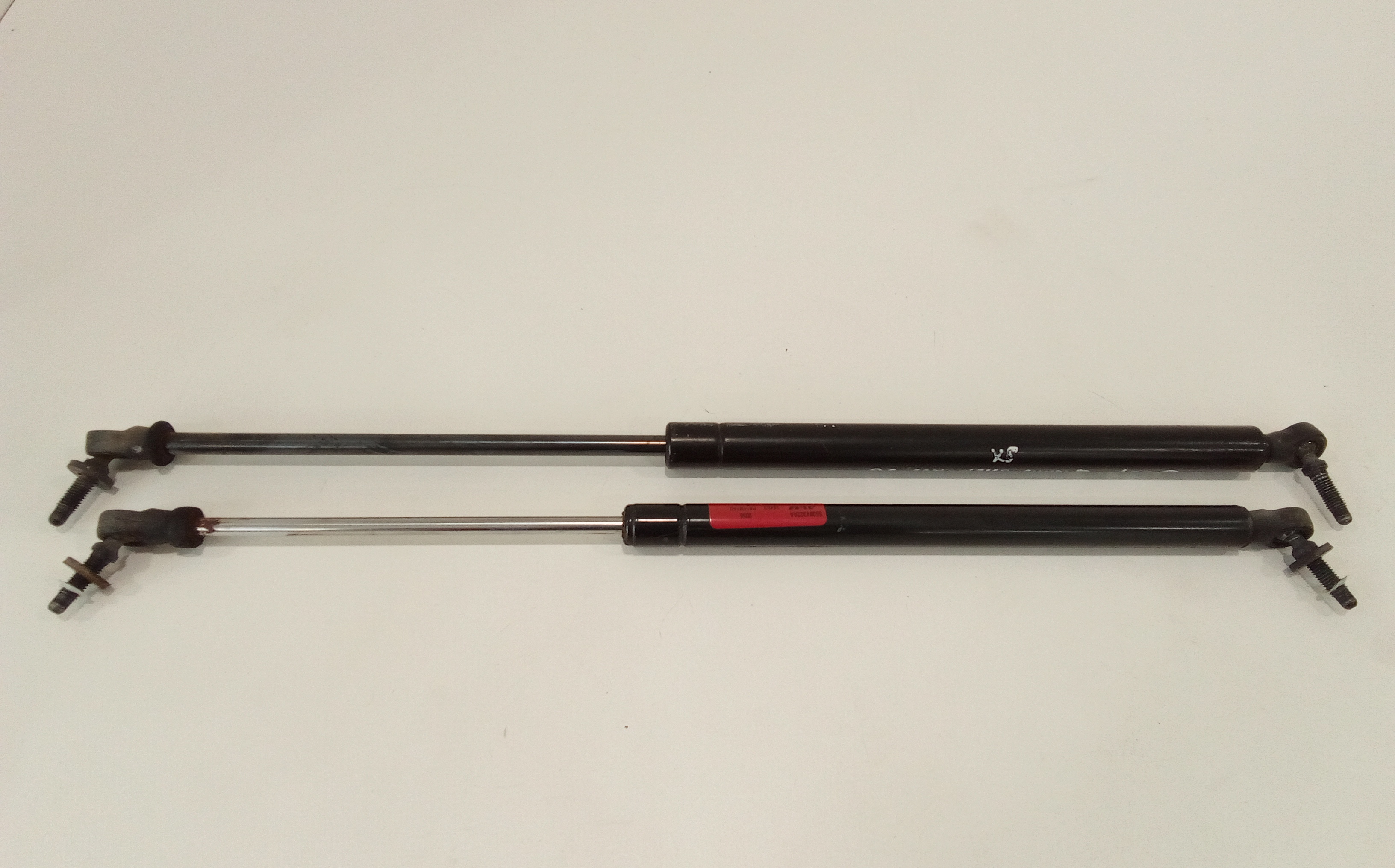 Pistoncini cofano Post. per Jeep Grand Cherokee 3 Serie (2005 - 2010)