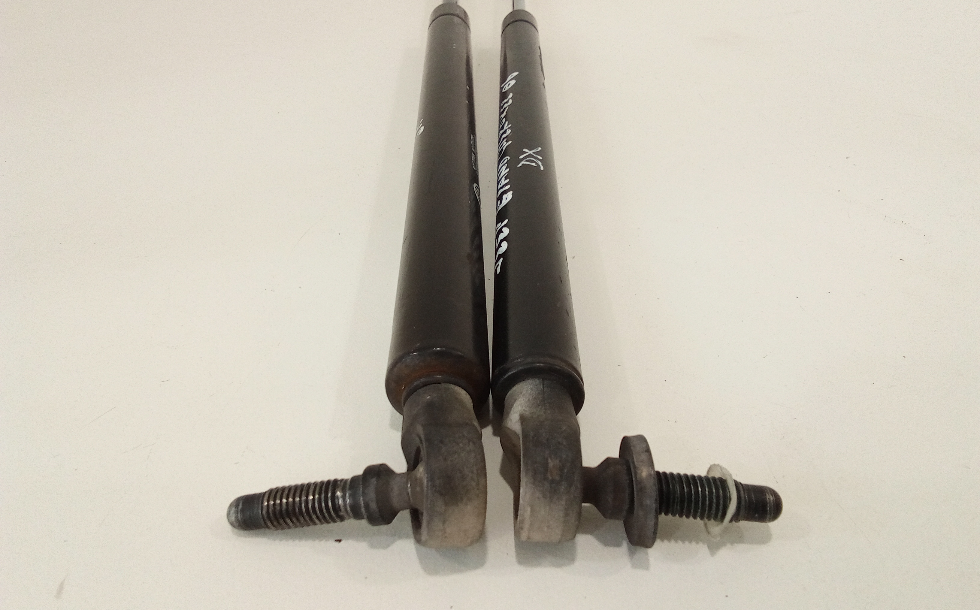 Pistoncini cofano Post. per Jeep Grand Cherokee 3 Serie (2005 - 2010)