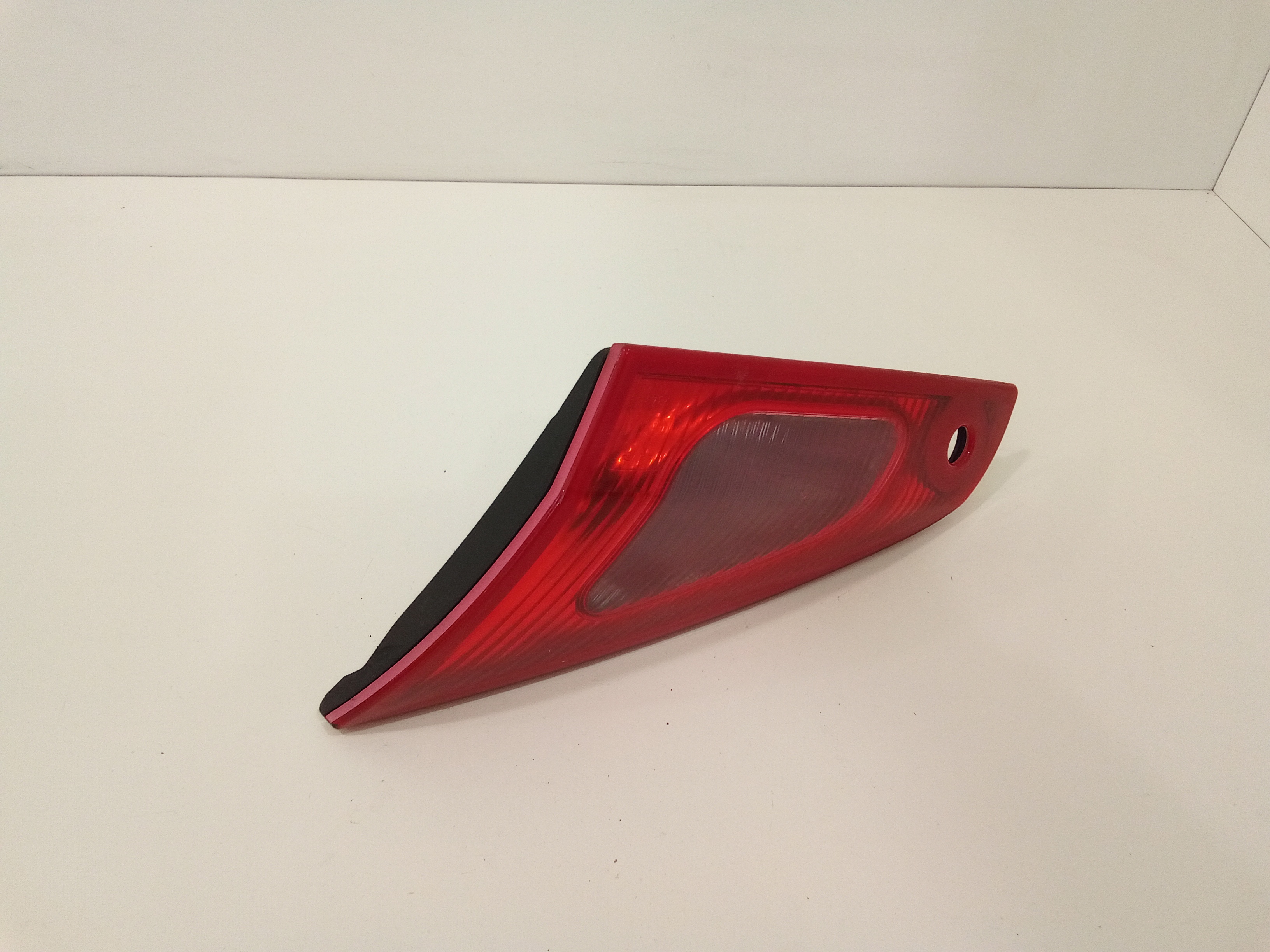 Stop Posteriore Destro Integrato nel Portello per Mitsubishi Colt Cz3 (05>08) (2005 - 2008)