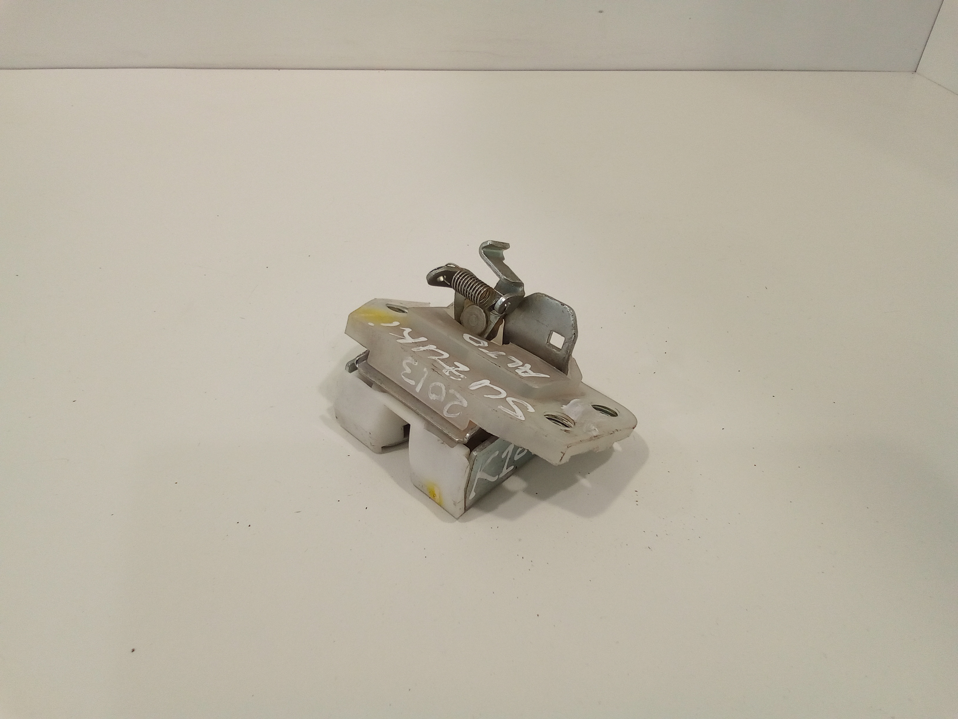 Serratura Cofano Posteriore per Suzuki Alto 3 Serie (2008 - In produzione)