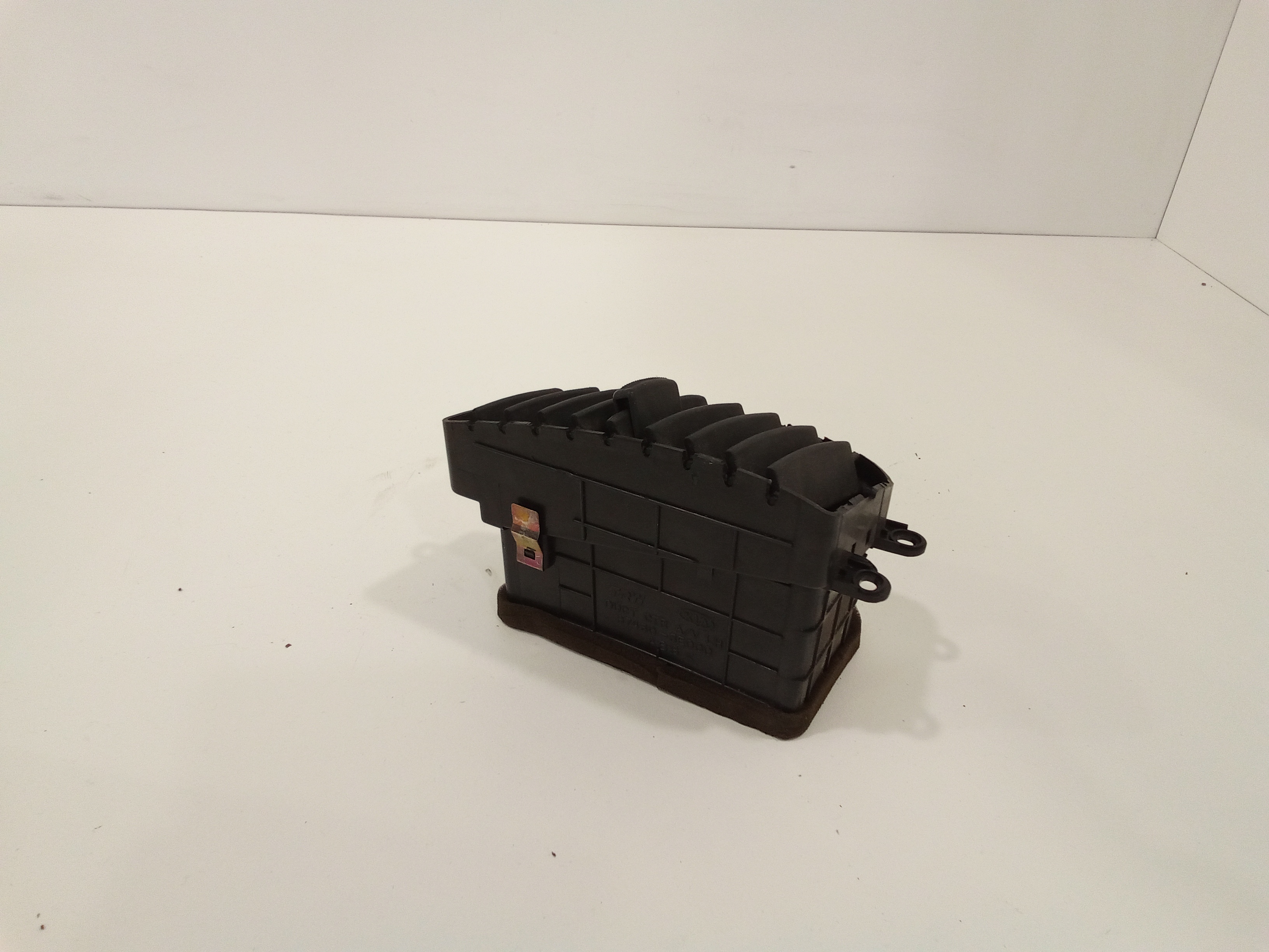 Bocchetta aria cruscotto lato guida per Kia Sorento 1 Serie (2002 - 2006)