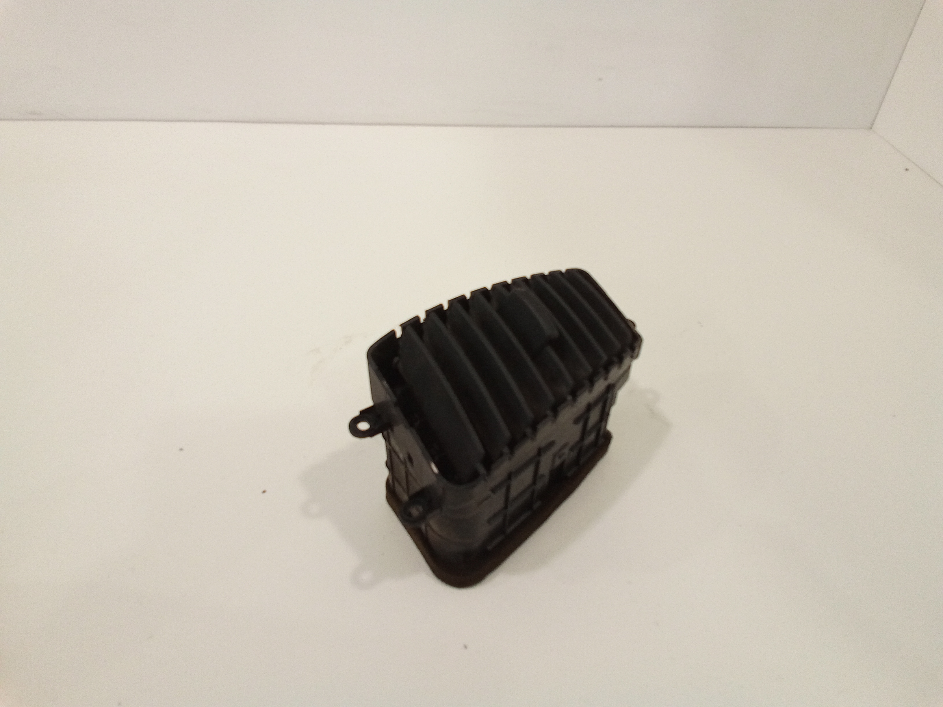 Bocchetta aria cruscotto lato guida per Kia Sorento 1 Serie (2002 - 2006)