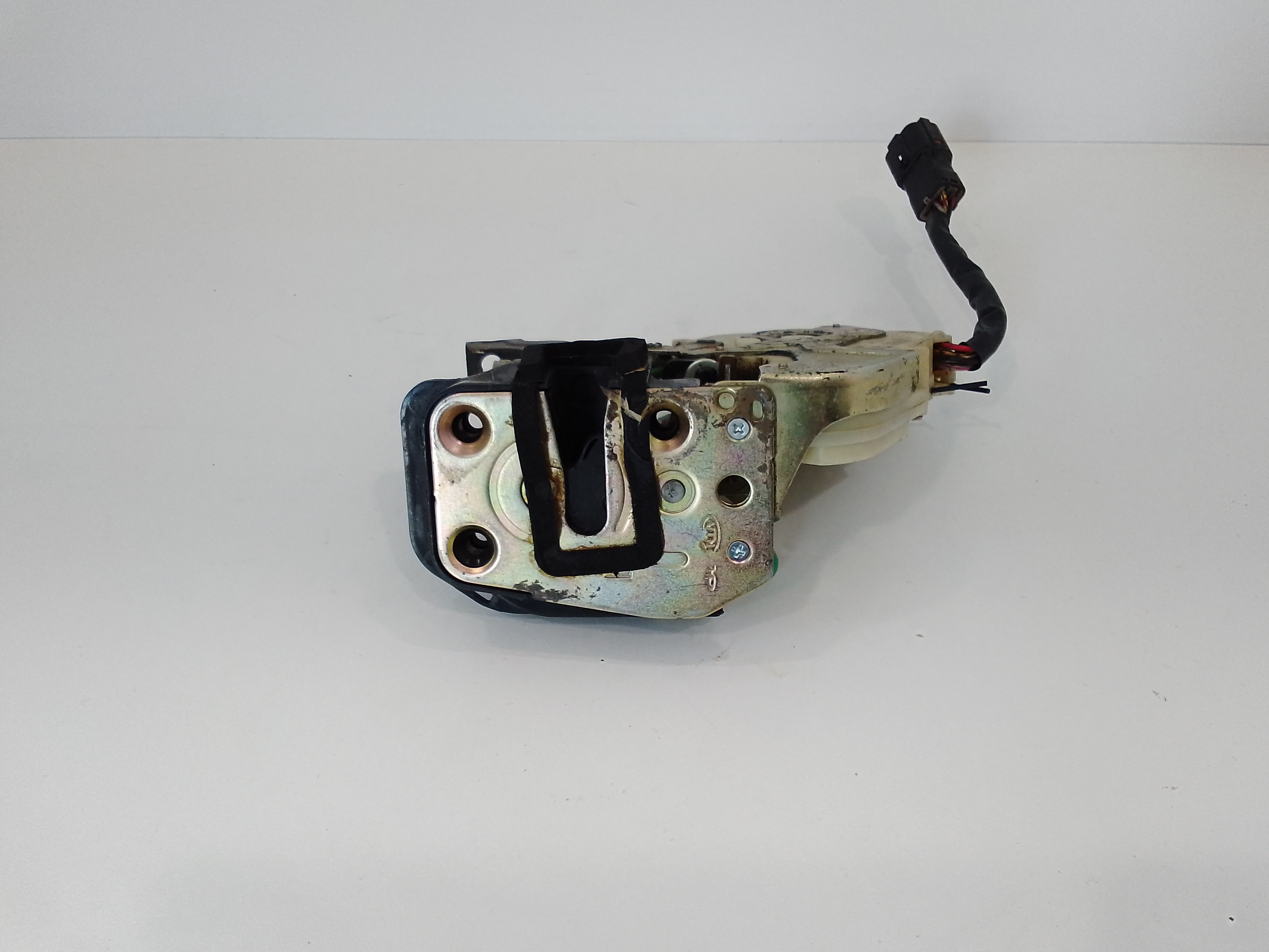 Serratura Anteriore Sinistra per Kia Sorento 1 Serie (2002 - 2006)