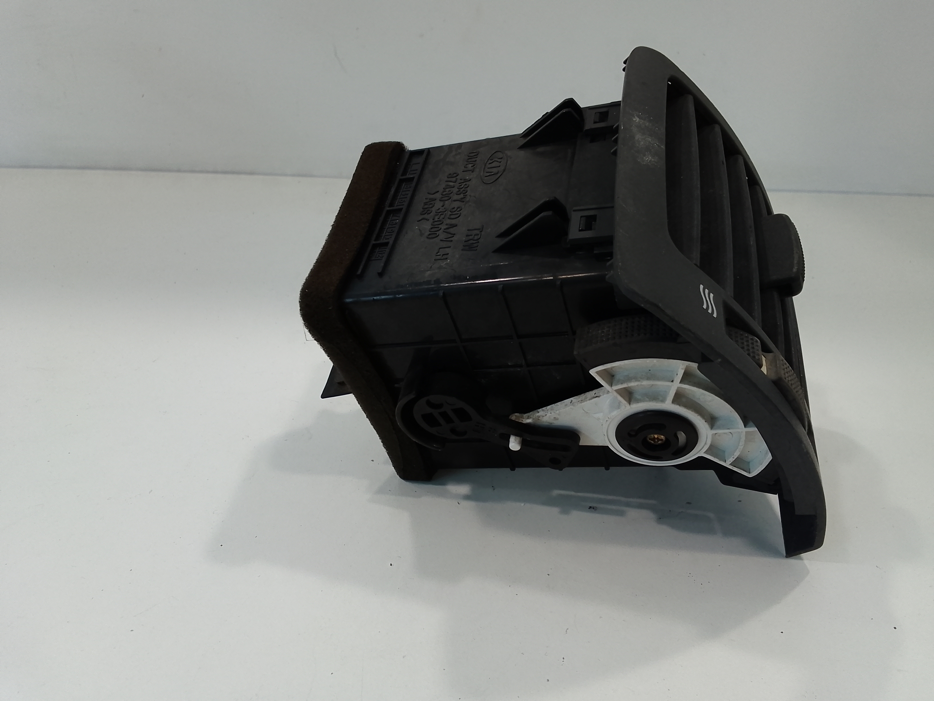 Bocchetta aria cruscotto lato guida per Kia Sorento 1 Serie (2002 - 2006)