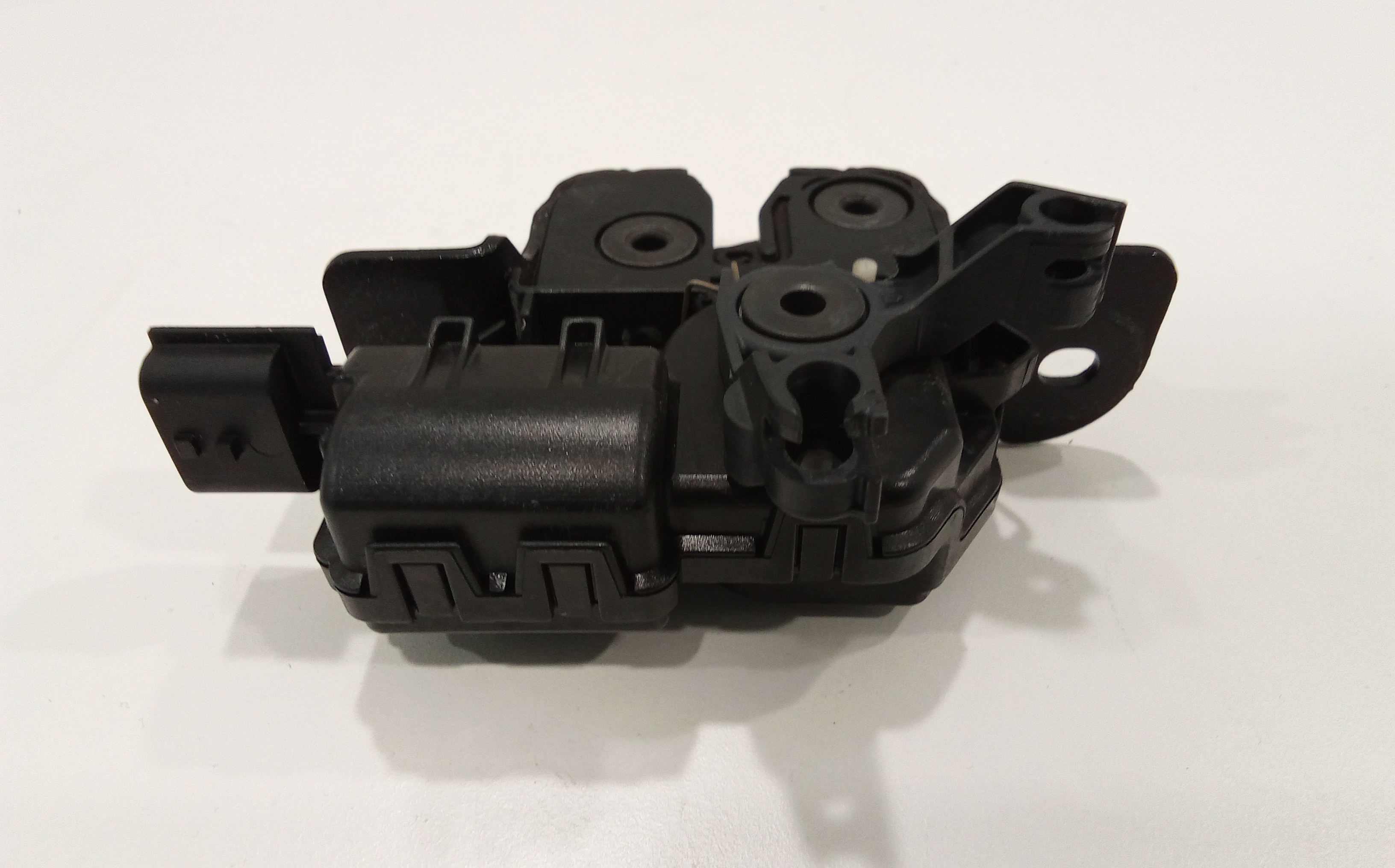 Serratura Cofano Posteriore per Dacia Duster 1 Serie (2010 - In produzione)