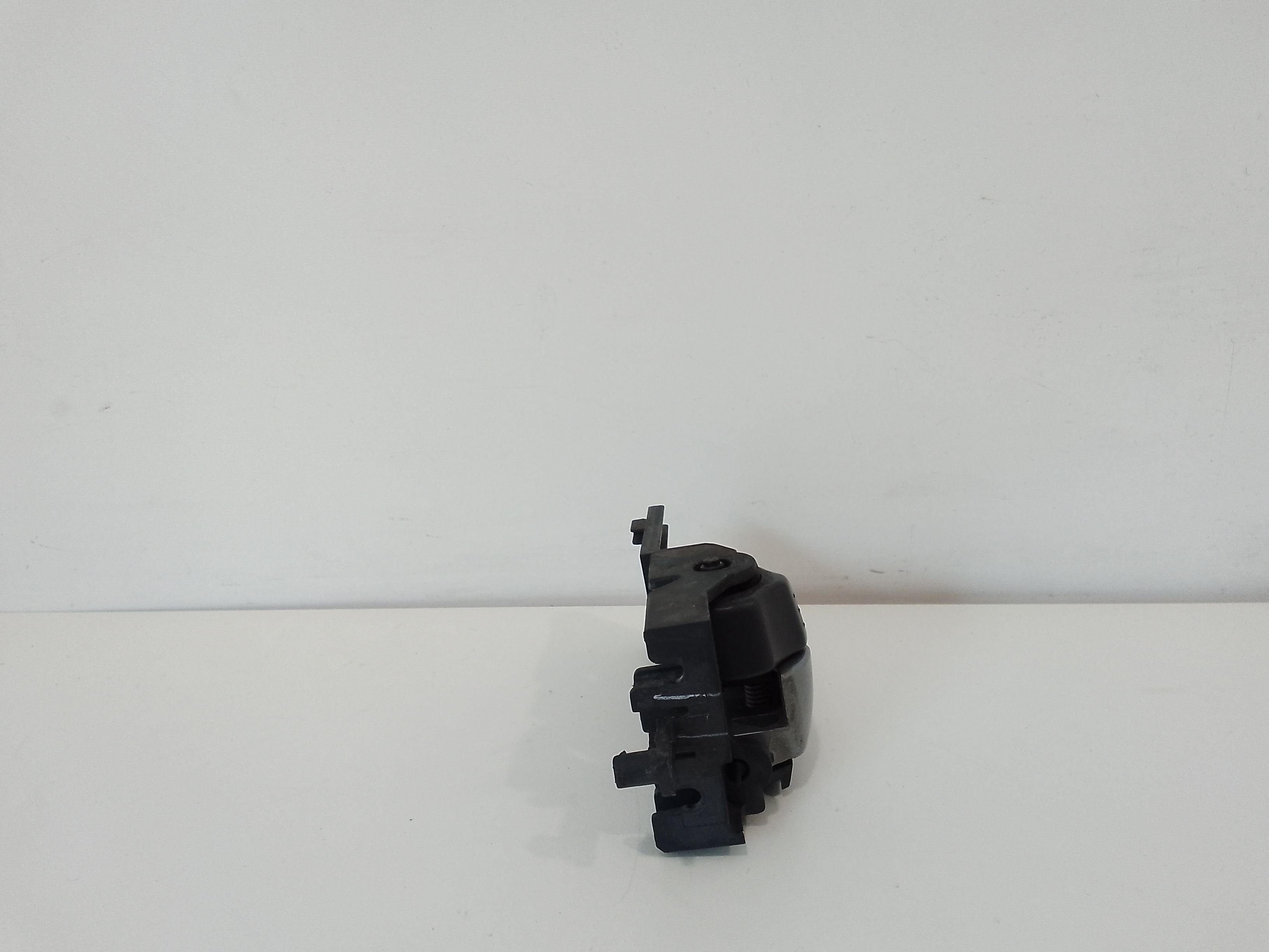 Maniglia interna anteriore Sinistra per Suzuki Alto 3 Serie (2008 - In produzione)