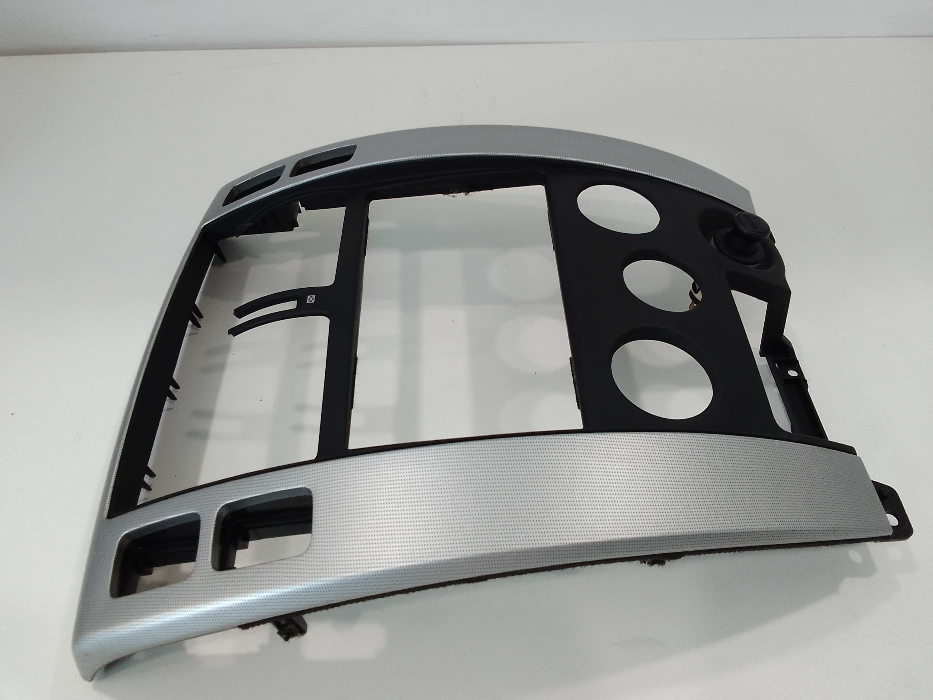 Modanatura Centrale Cruscotto per Hyundai Tucson  Serie (04>09) (2004 - 2009)