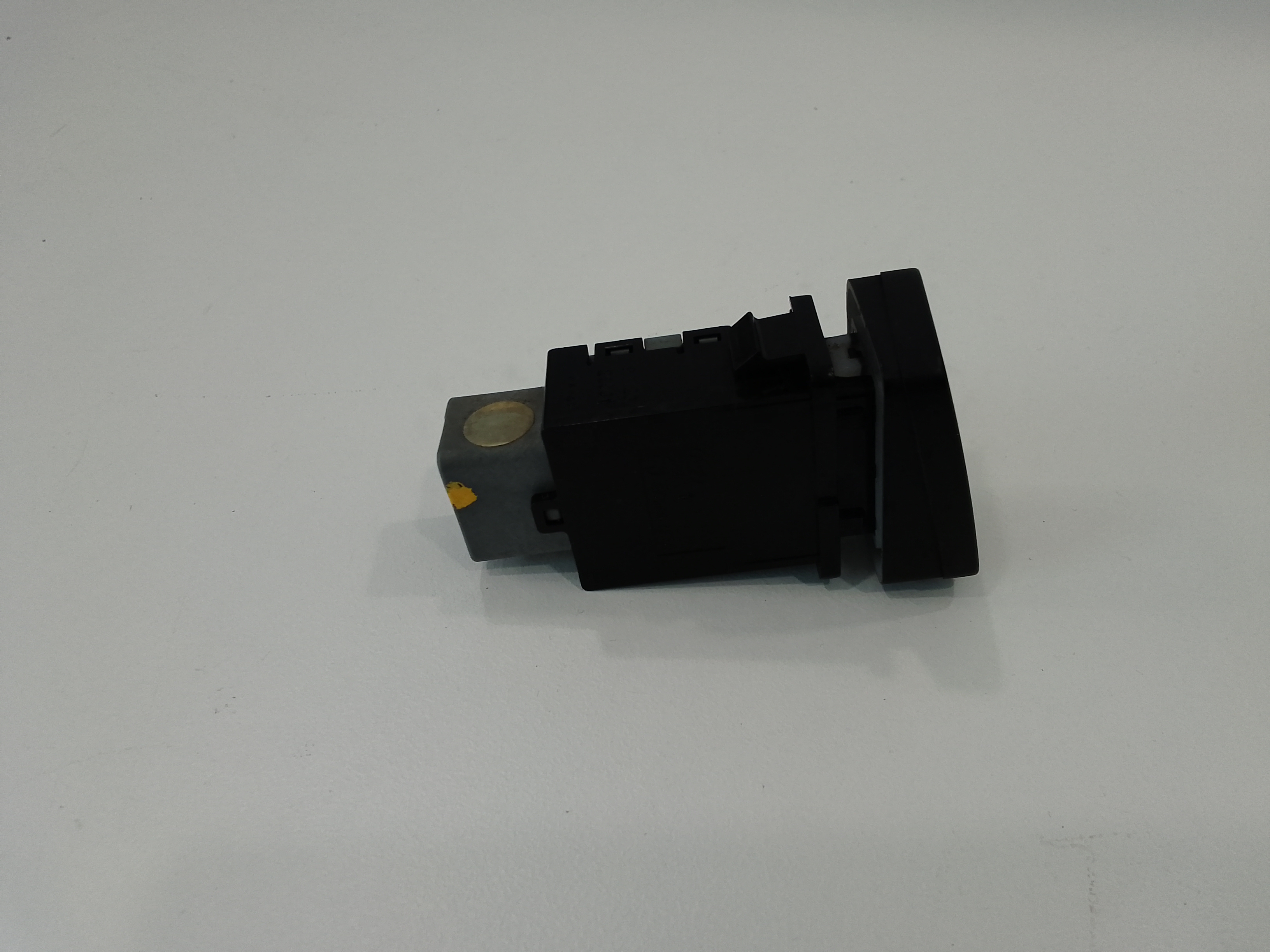 Pulsante interruttore sbrina lunotto post. per Hyundai Tucson  Serie (04>09) (2004 - 2009)