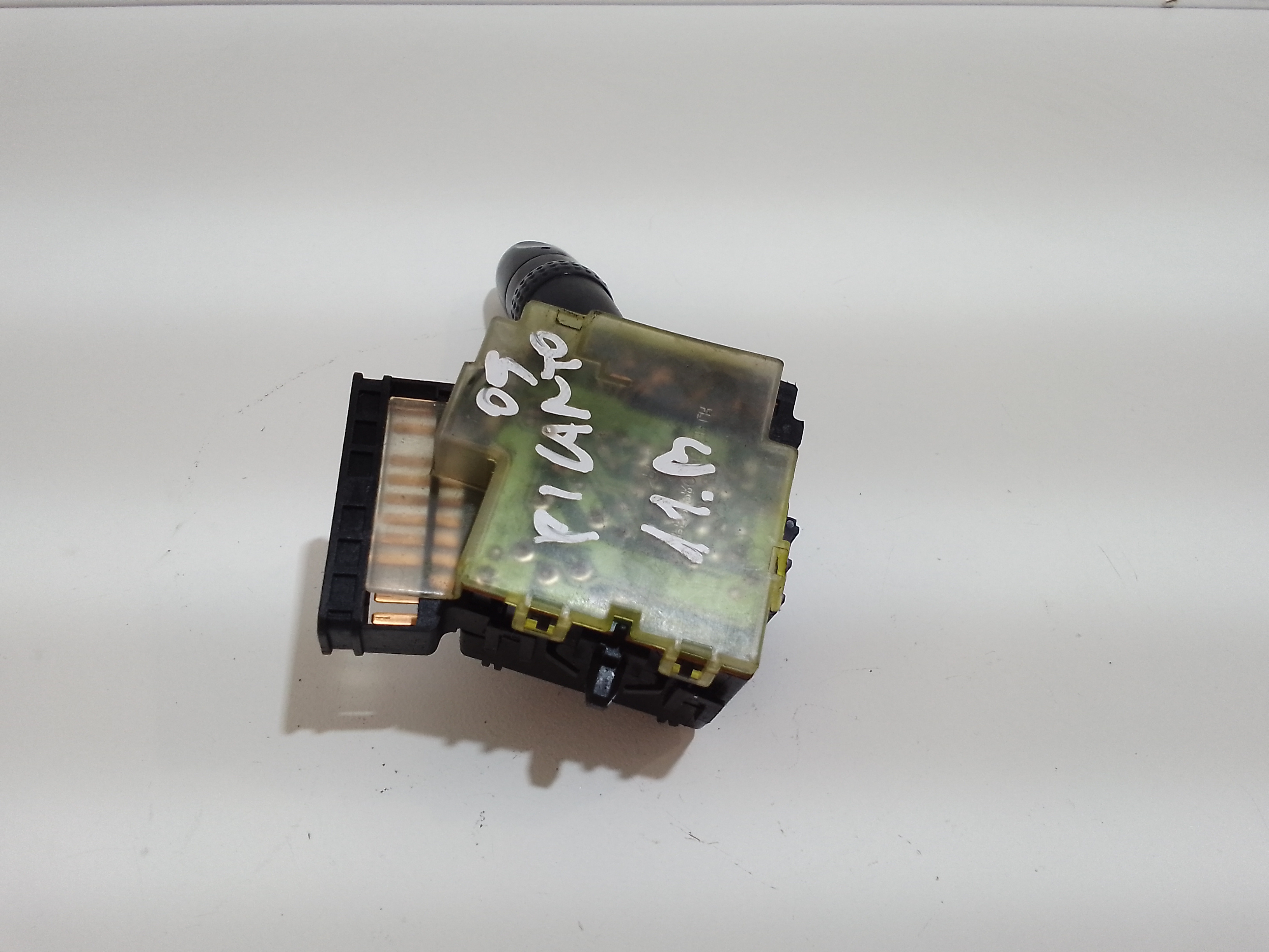 Devioluci destro per Kia Picanto 1 Serie (2004 - 2008)