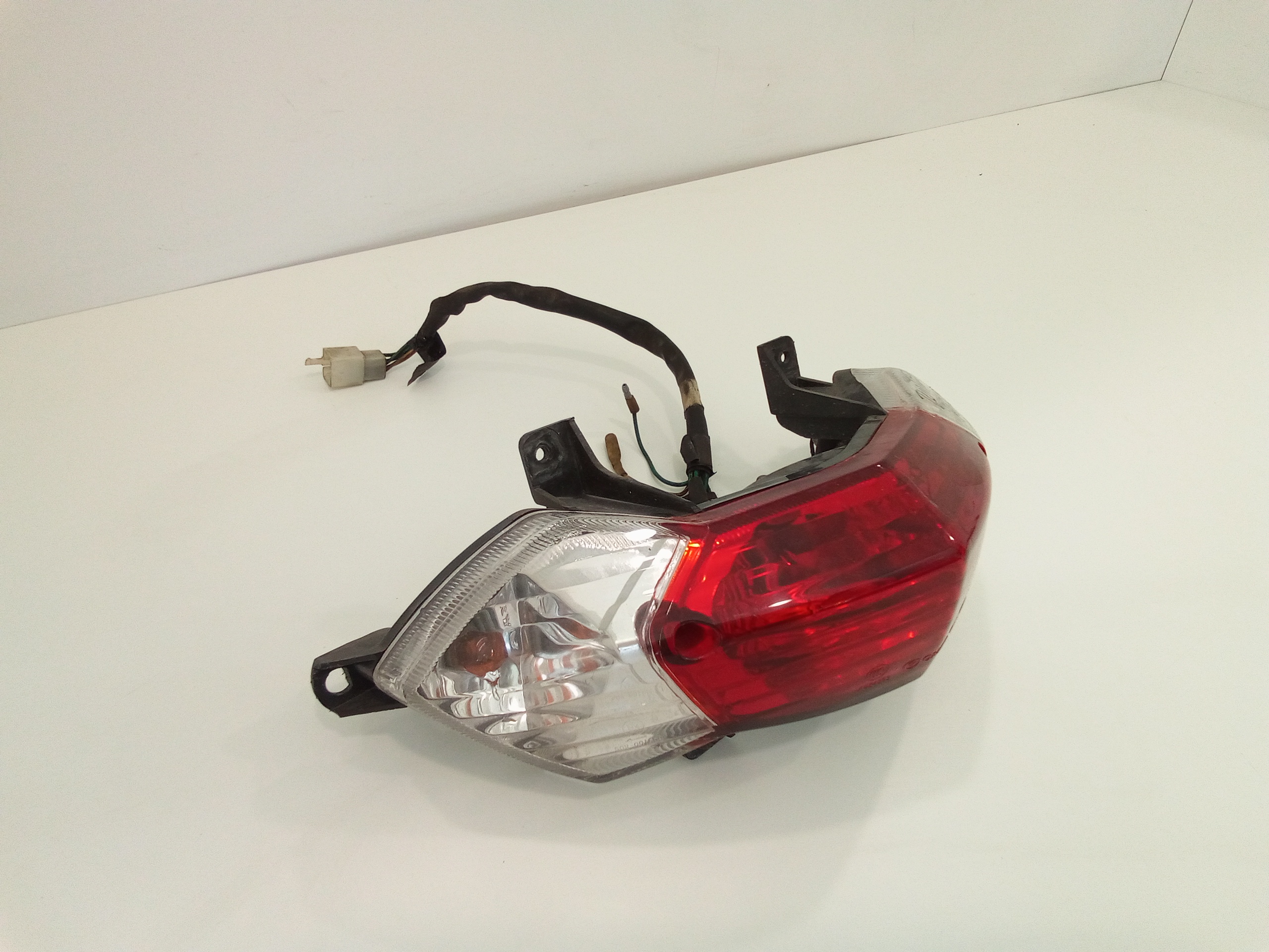 Stop posteriore per Peugeot Tweet 125cc (2010 - 2014)