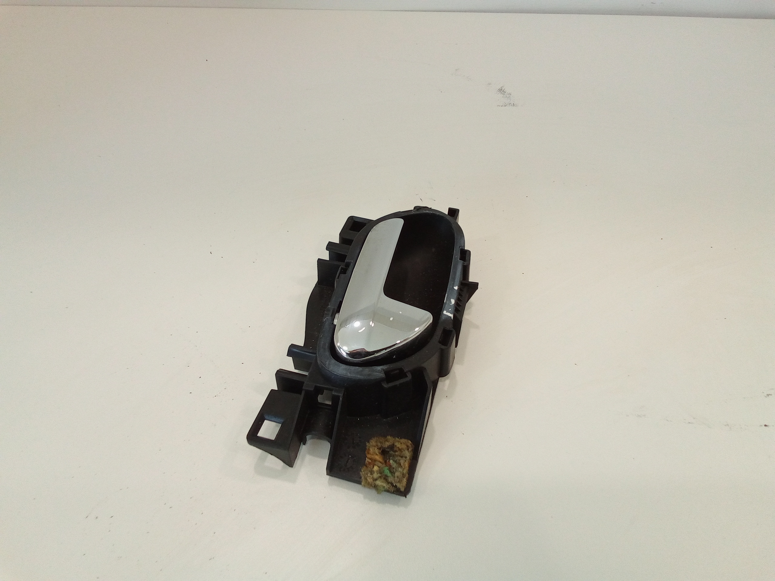 Maniglia interna Posteriore Sinistra per Citroen C3 Picasso (08>) (2008 - In produzione)