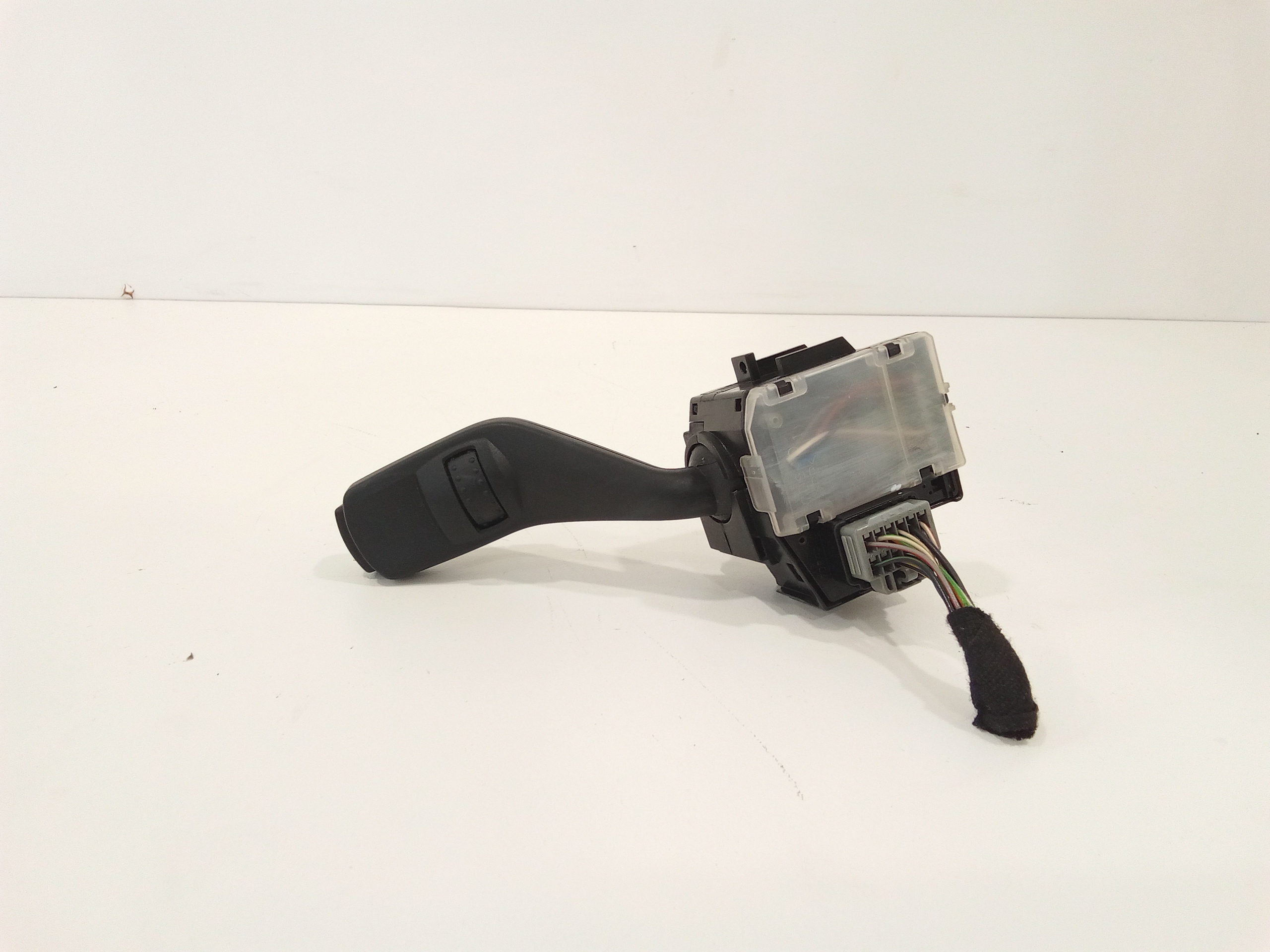 Devioluci destro per Ford Focus Berlina 3 Serie (2004 - 2008)