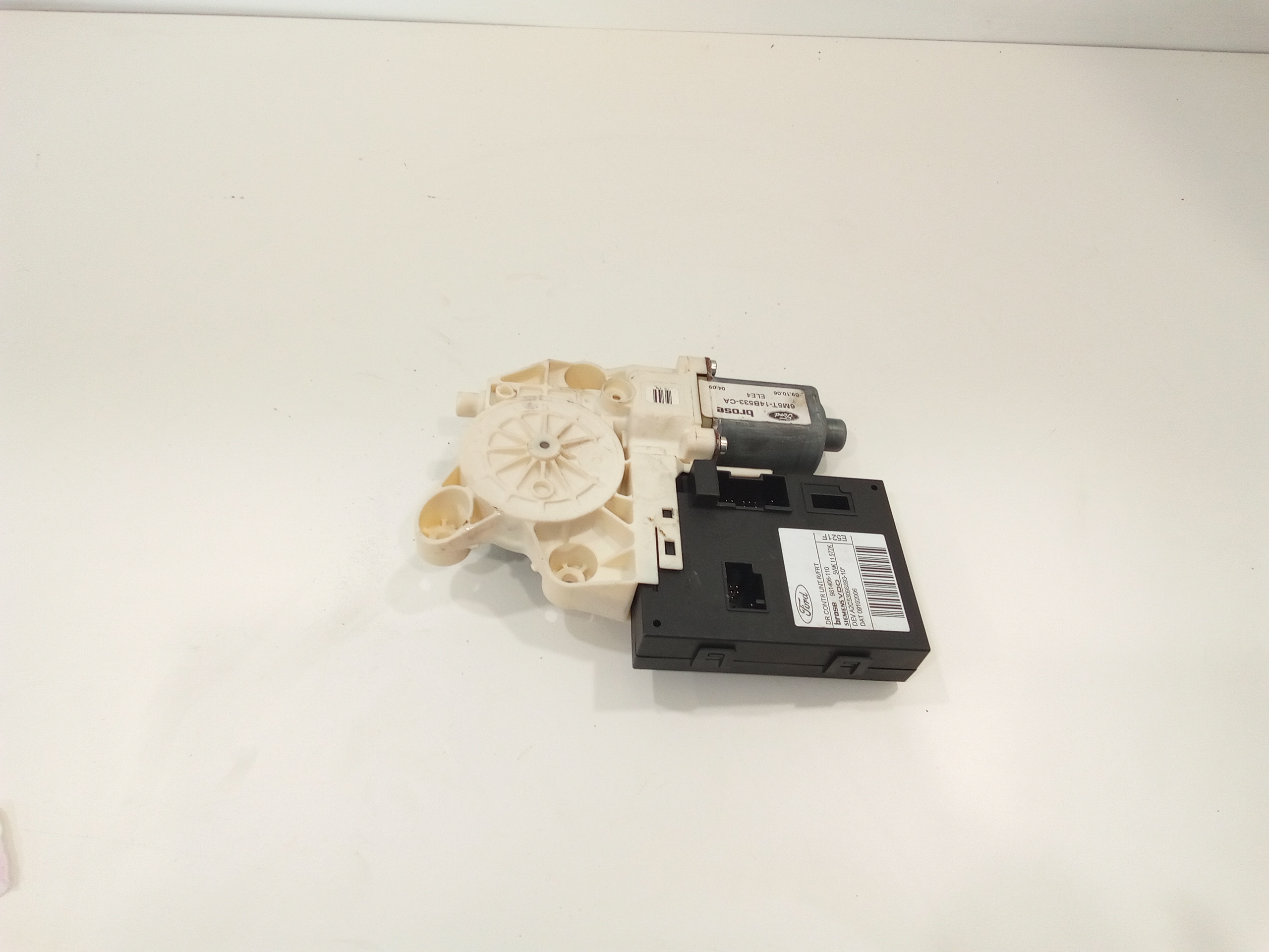 Motorino Alzavetro anteriore destra per Ford Focus Berlina 3 Serie (2004 - 2008)