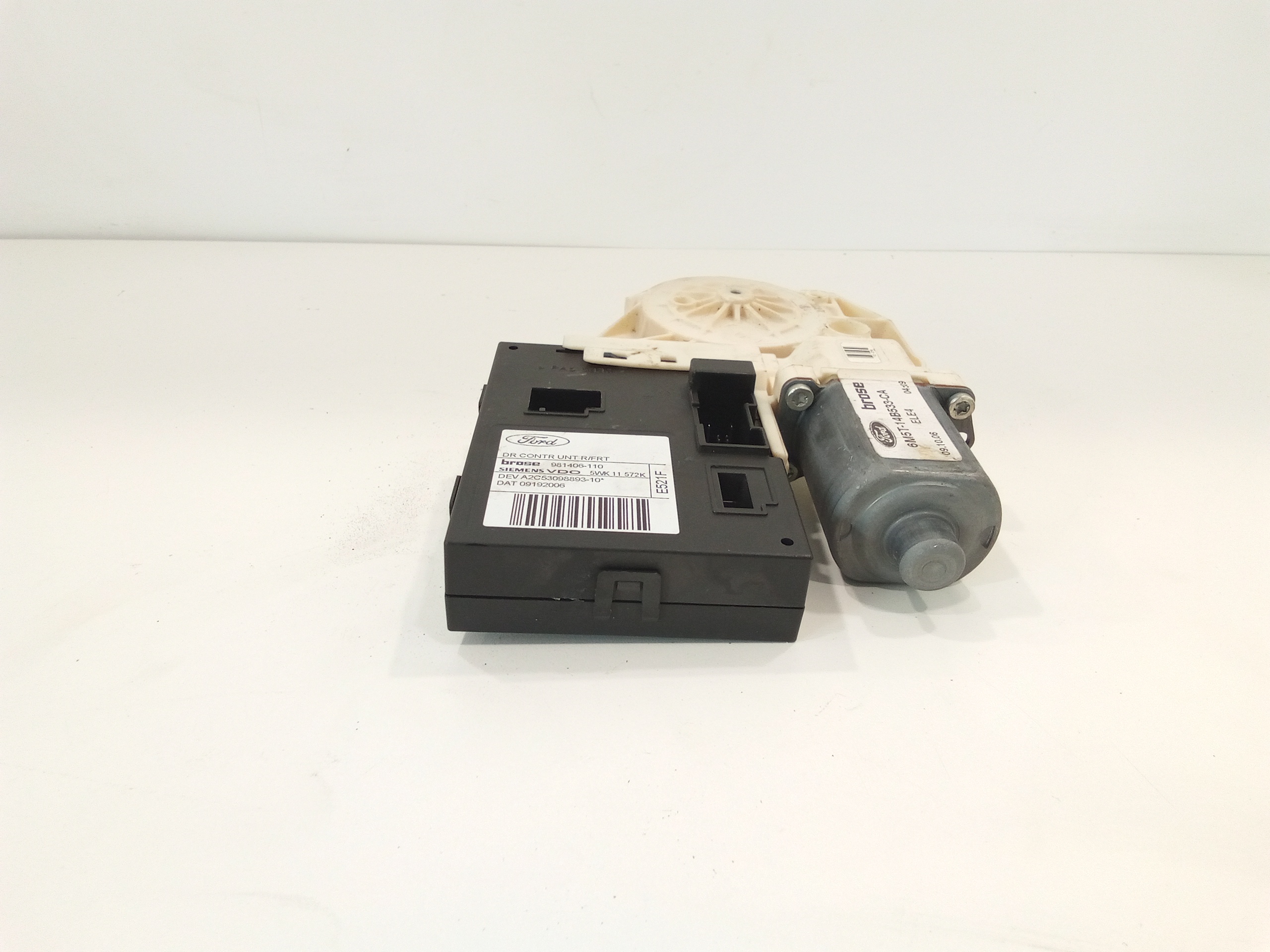 Motorino Alzavetro anteriore destra per Ford Focus Berlina 3 Serie (2004 - 2008)