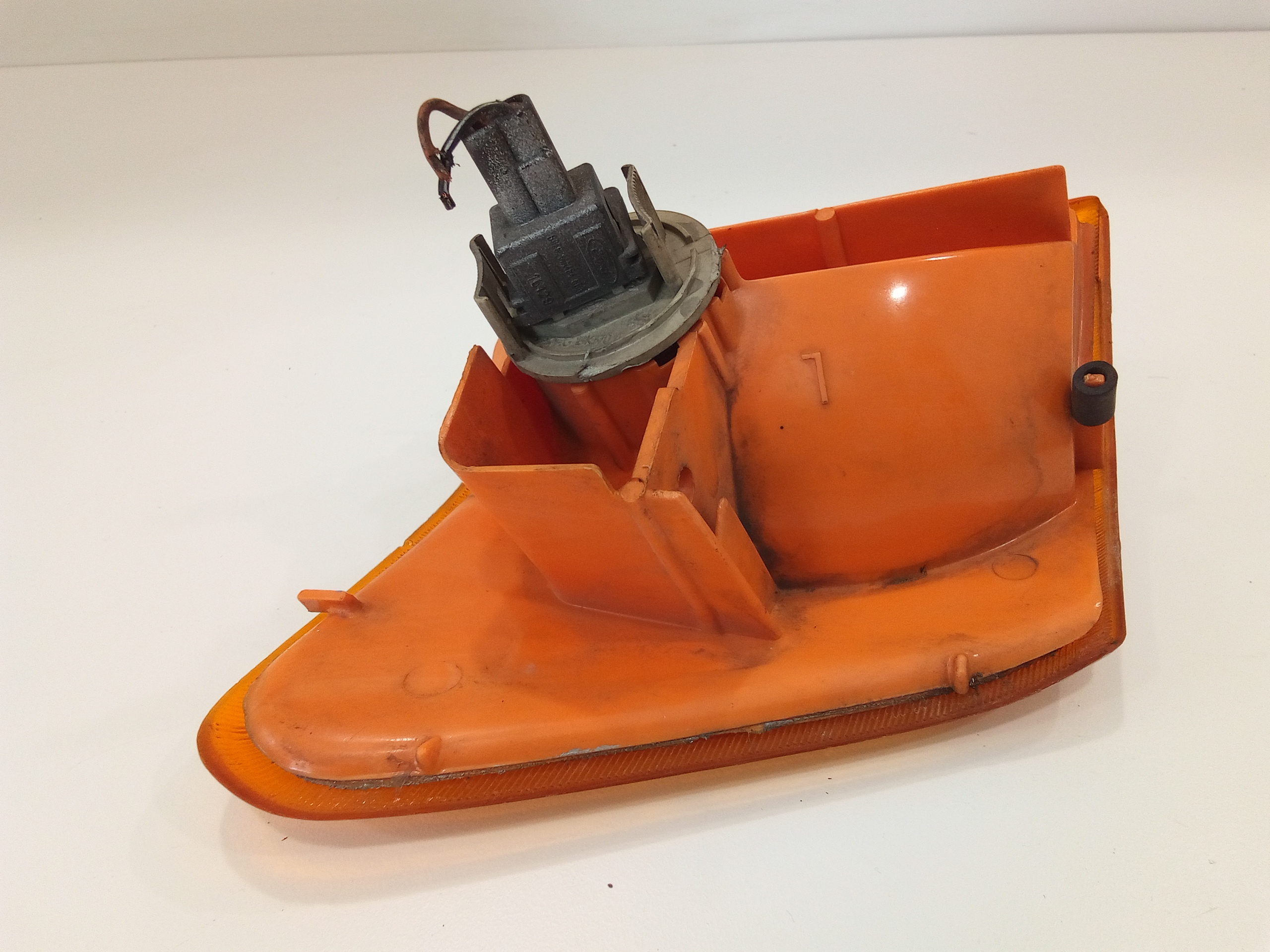 Freccia ant SX per Ford Fiesta 1 Serie (1982 - 1996)