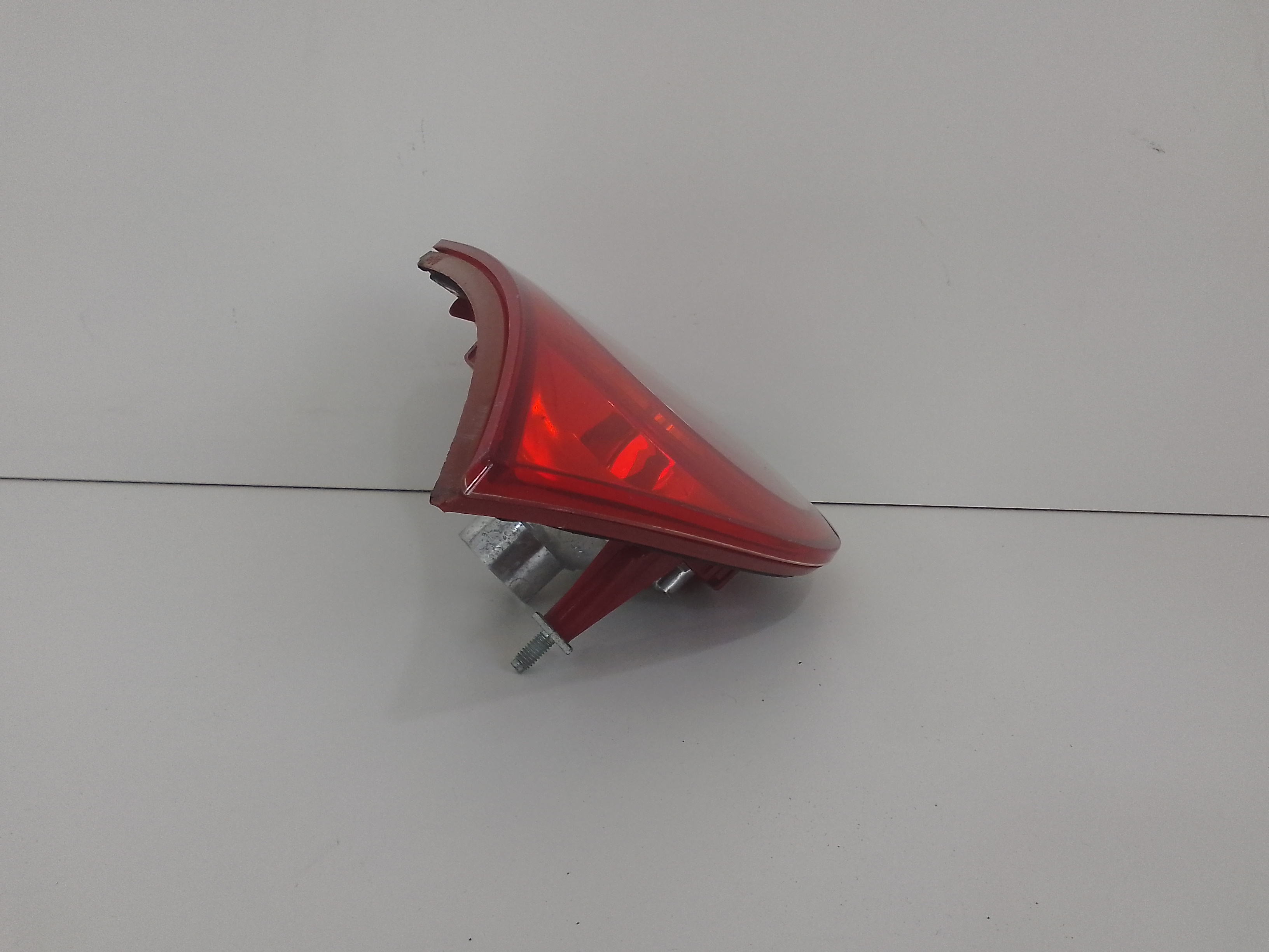 Stop Posteriore Destro Integrato nel Portello per Volkswagen Golf 5 Berlina (03>08) (2003 - 2008)