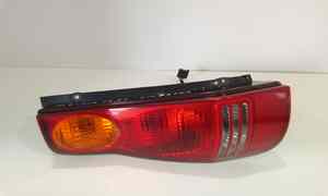 Stop Posteriore Sinistro Integrato nel Portello per Hyundai Matrix 1 Serie (2001 - 2007)