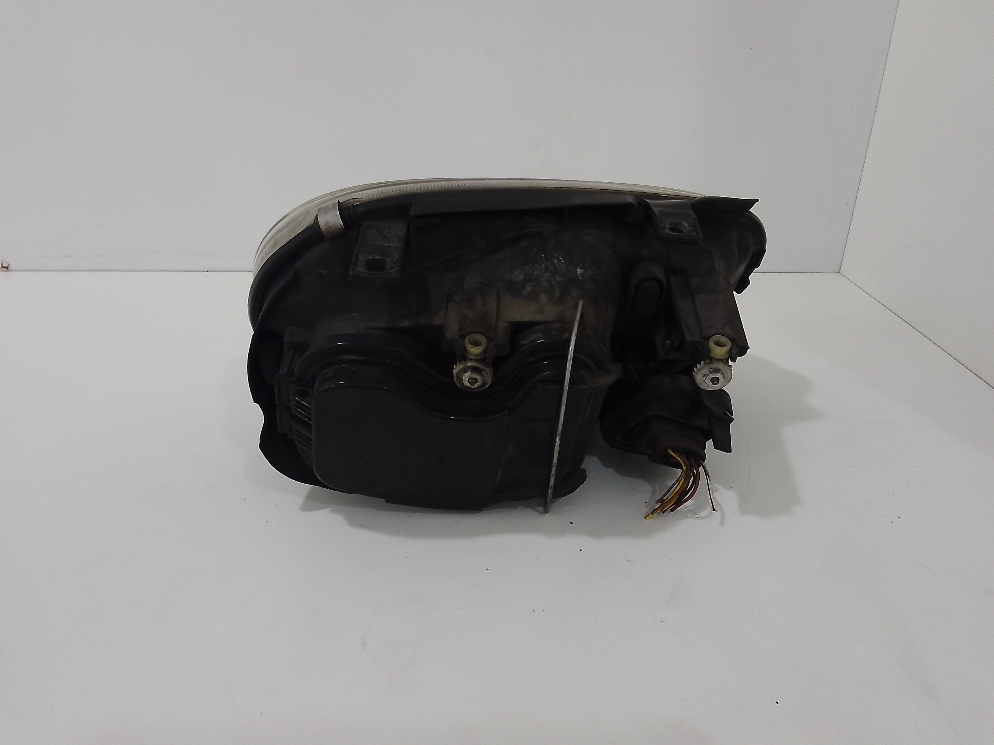 Faro anteriore Sinistro Guida per Volkswagen Golf 4 Berlina (97>03) (1997 - 2003)