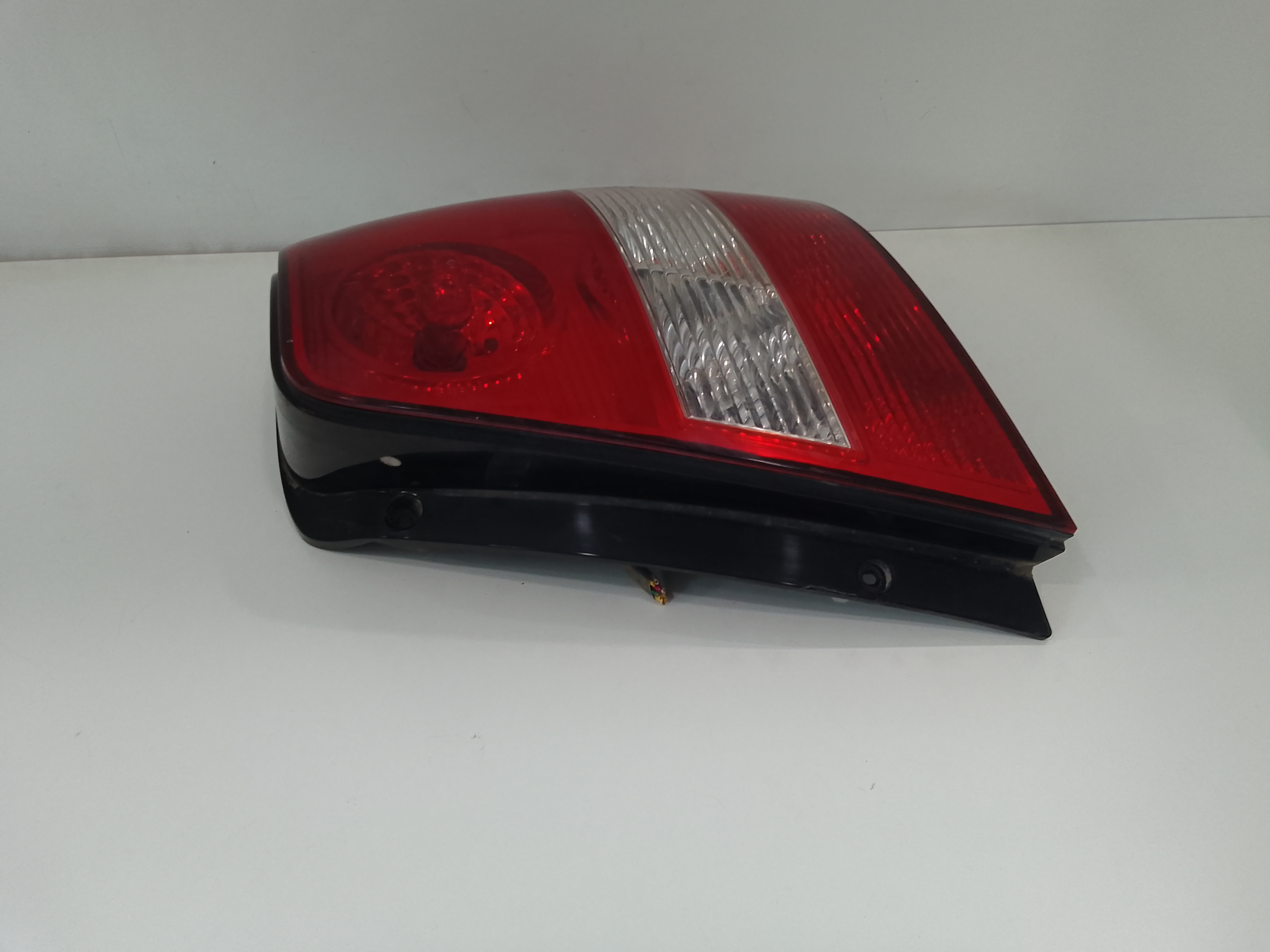 Stop fanale posteriore Destro Passeggero per Kia Sorento 2 Serie (2006 - 2009)