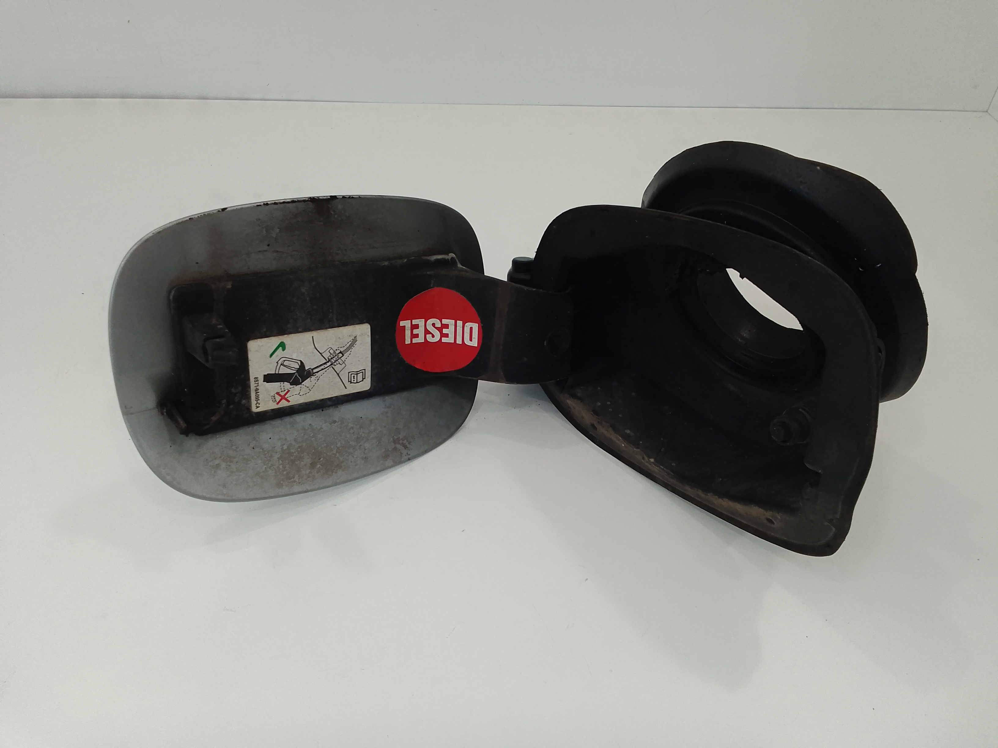 Sportellino Carburante per Ford Mondeo Berlina 6 Serie (2007 - 2010)