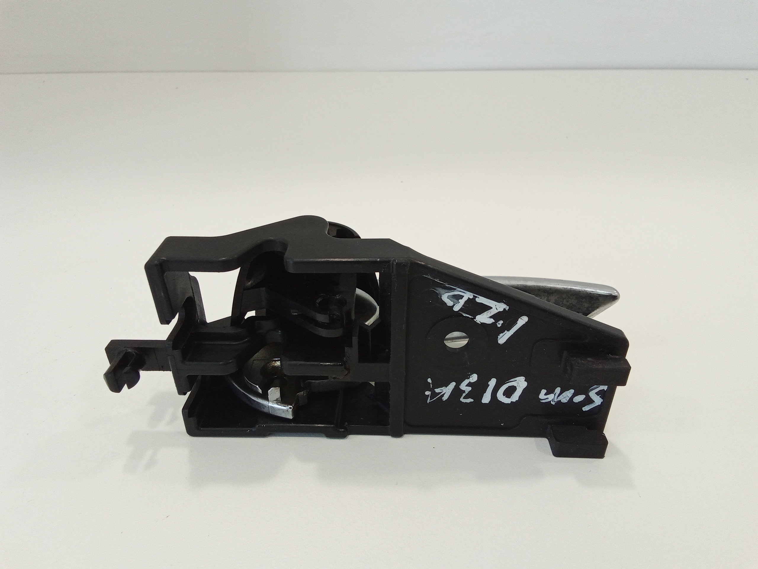 Maniglia interna Anteriore Destra per Suzuki Swift 5 Serie (10>12) (2010 - 2012)