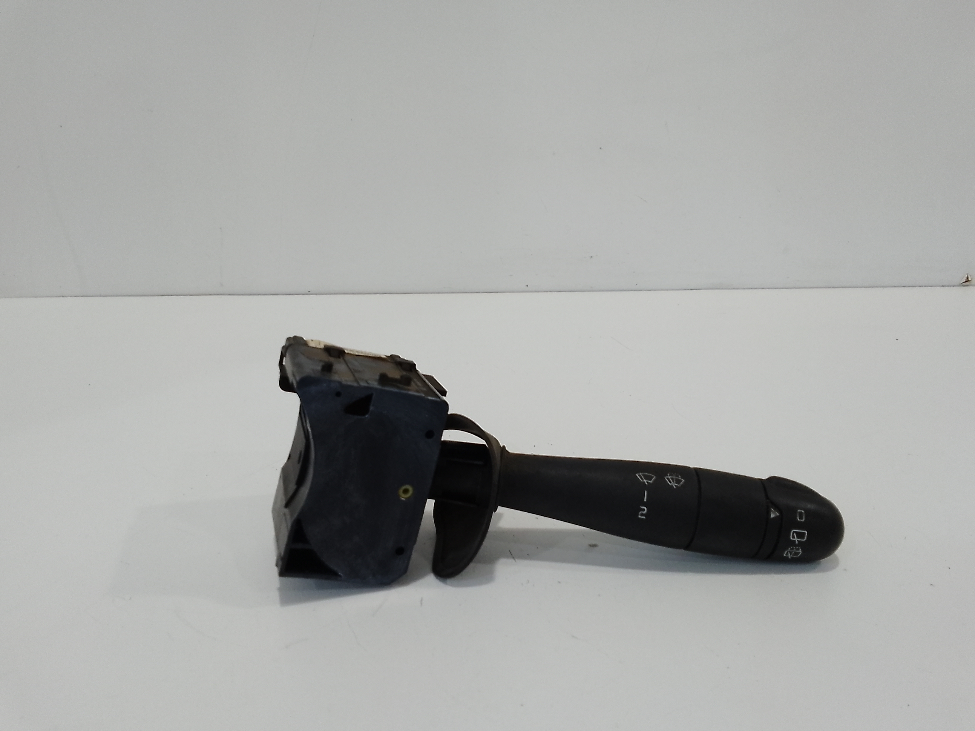 Devioluci destro per Dacia Sandero 1 Serie (2008 - 2012)