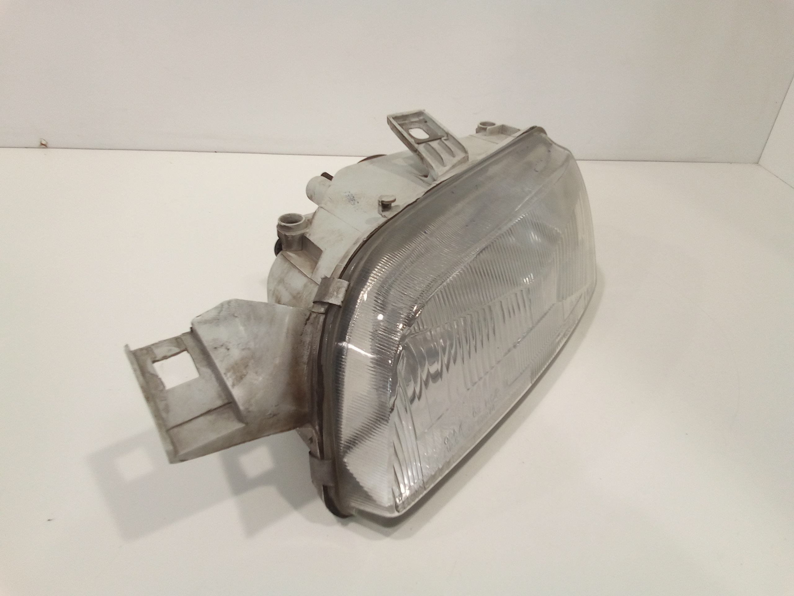 Faro anteriore Sinistro Guida per Fiat Punto Berlina 3p (1993 - 1999)