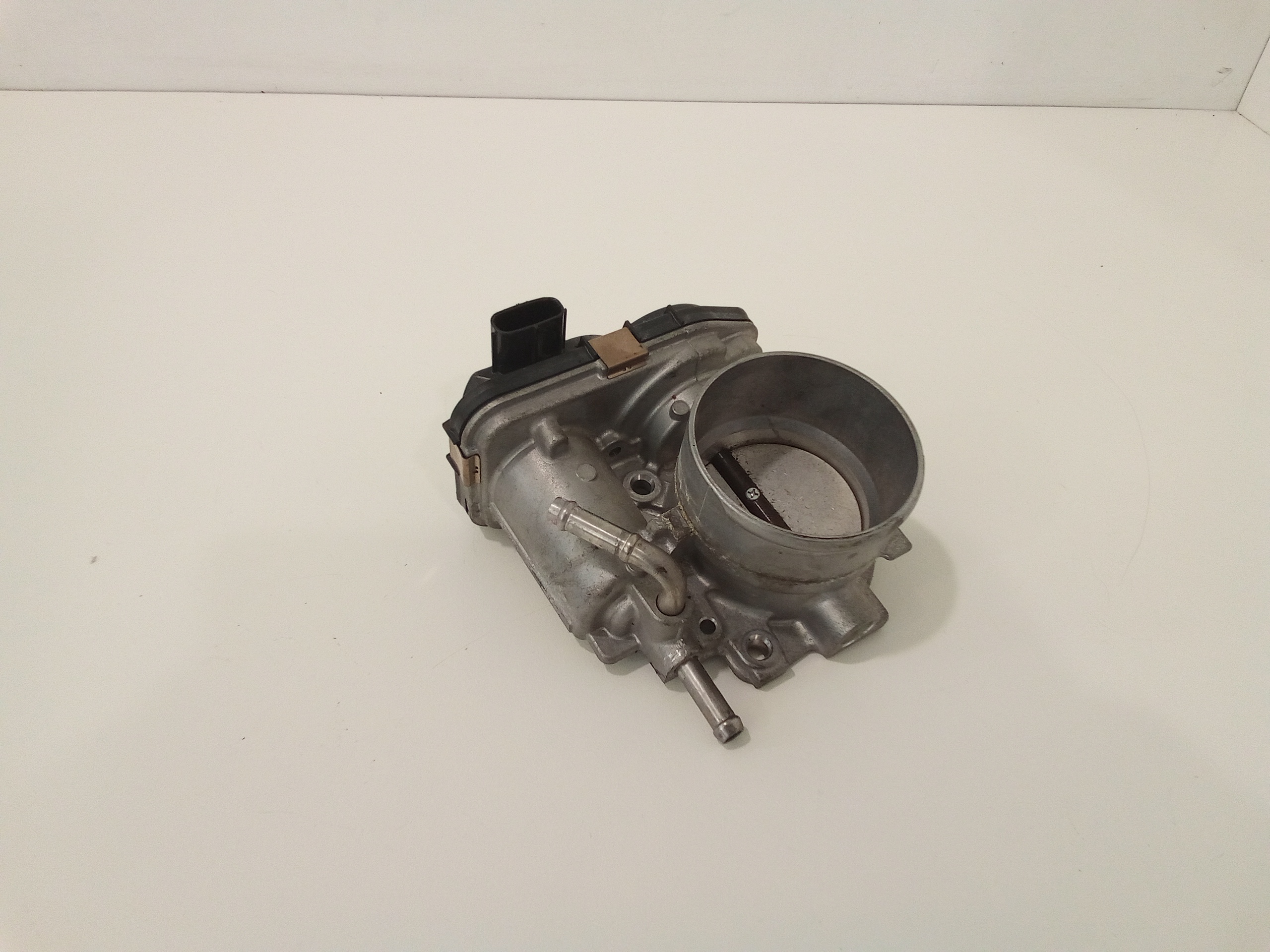 Corpo Farfallato per Lexus UX (2018 - )