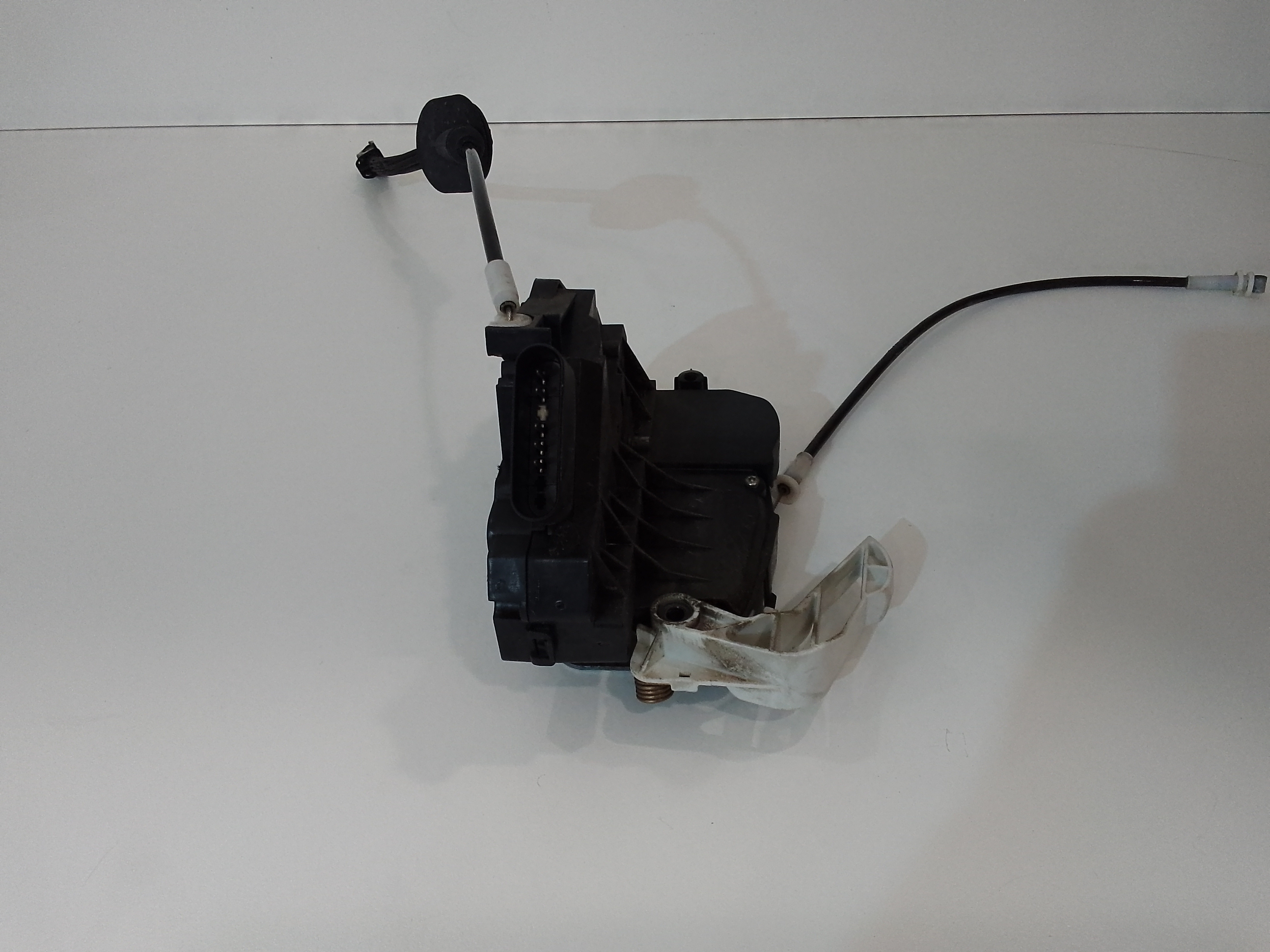 Serratura Anteriore Sinistra per Ford Fiesta 6 Serie (2008 - 2017)