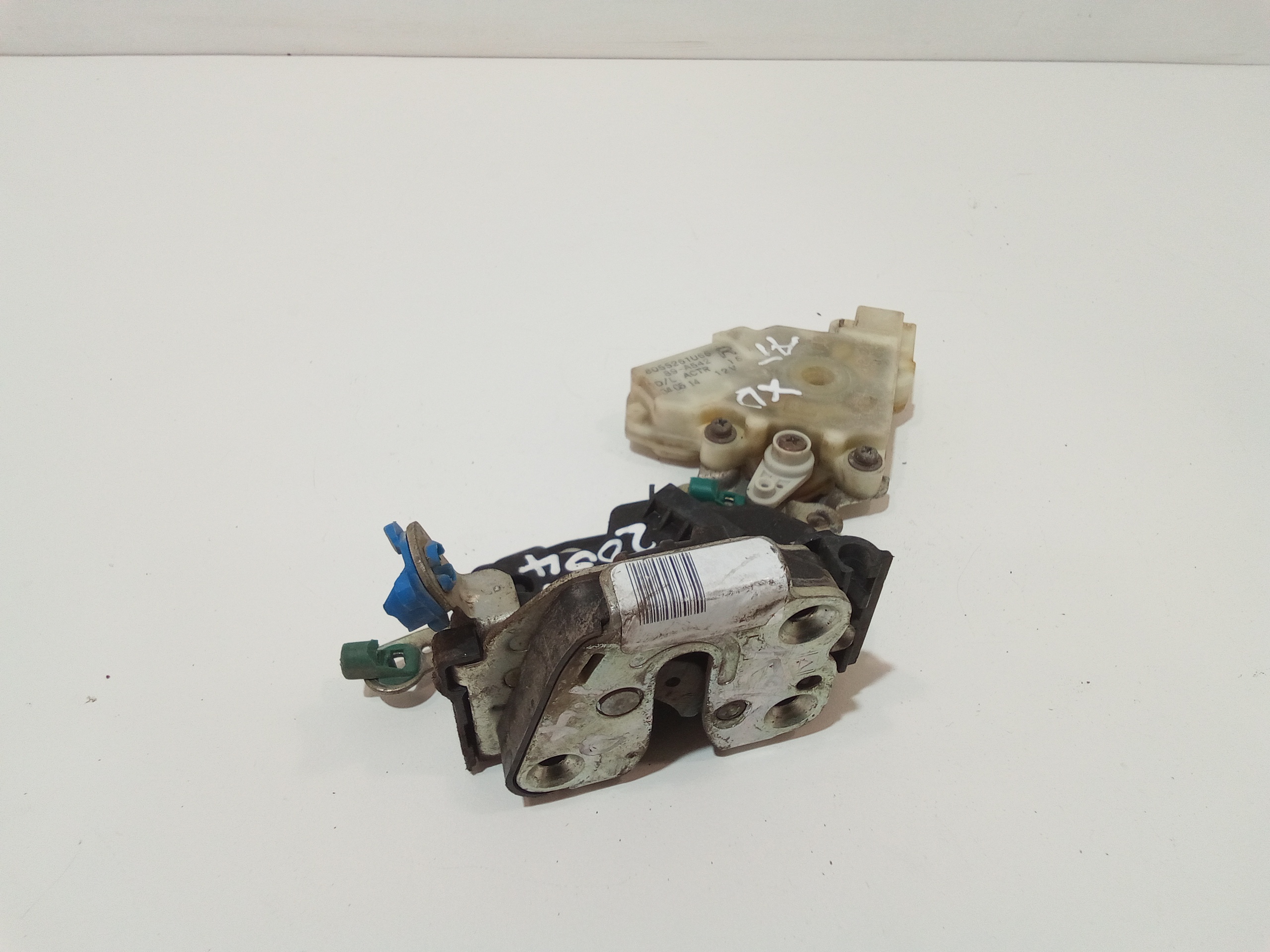 Serratura Anteriore Destra per Nissan Almera 3 Serie (2003 - 2006)