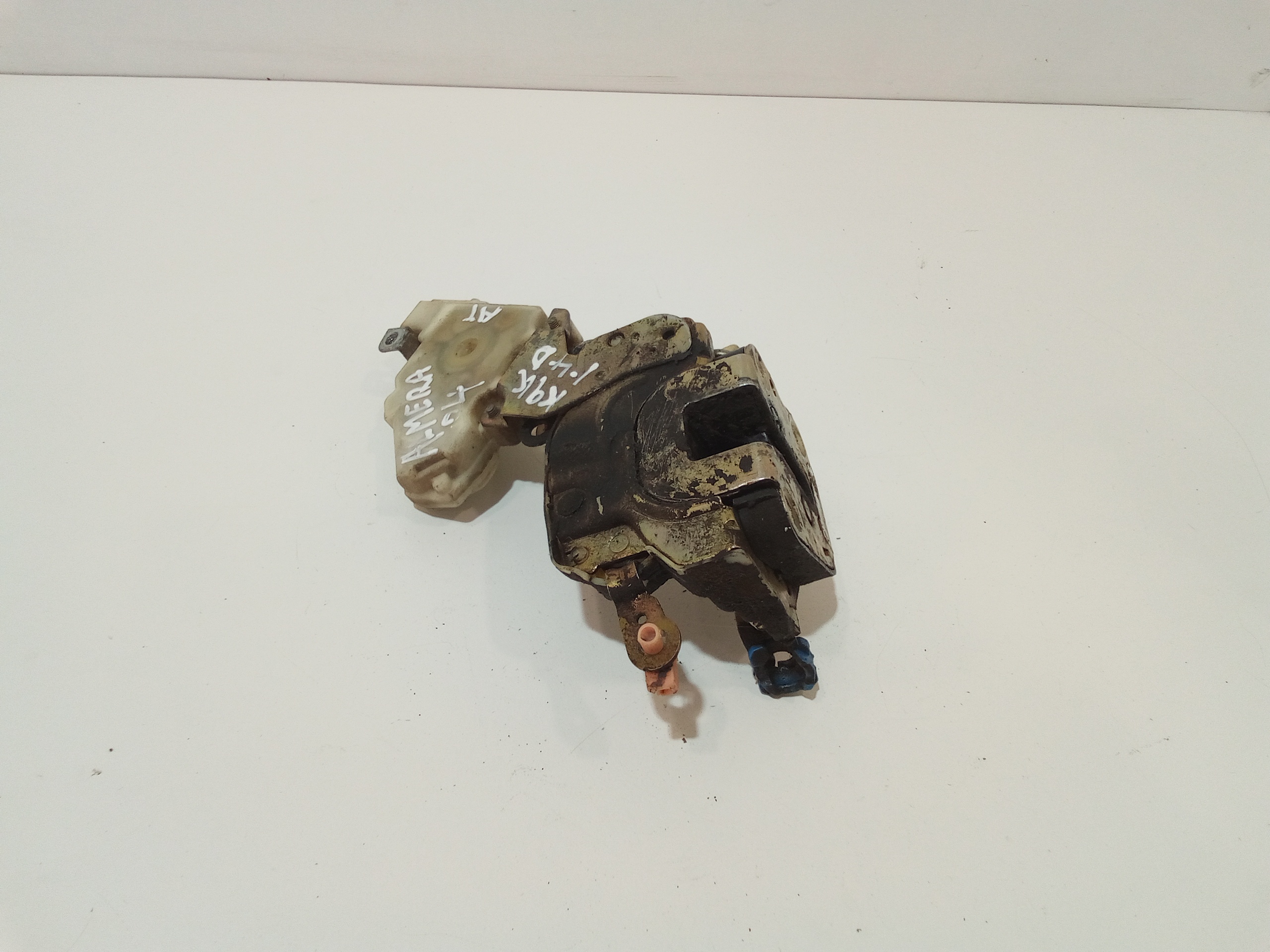 Serratura Anteriore Sinistra per Nissan Almera 3 Serie (2003 - 2006)