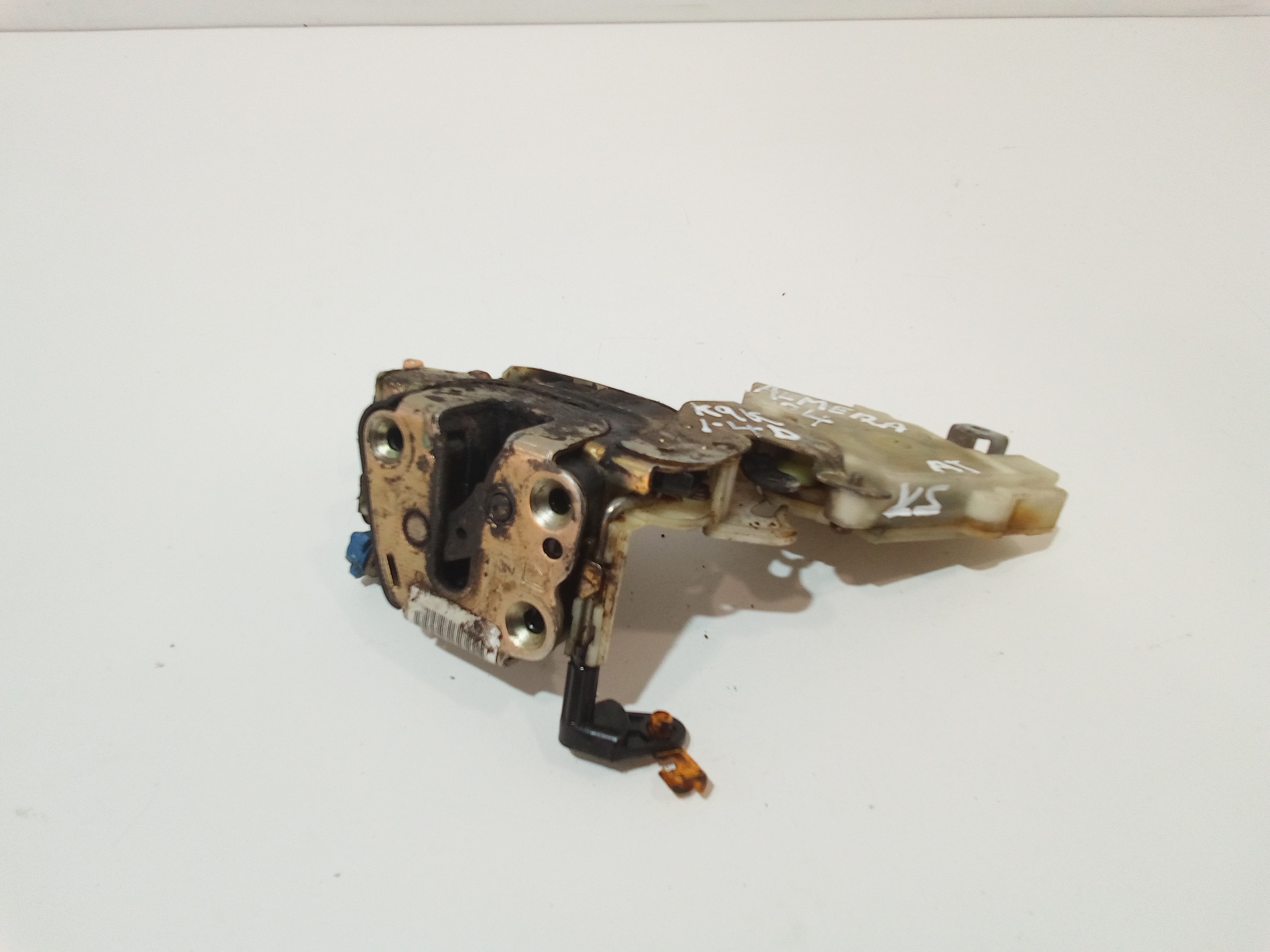 Serratura Anteriore Sinistra per Nissan Almera 3 Serie (2003 - 2006)