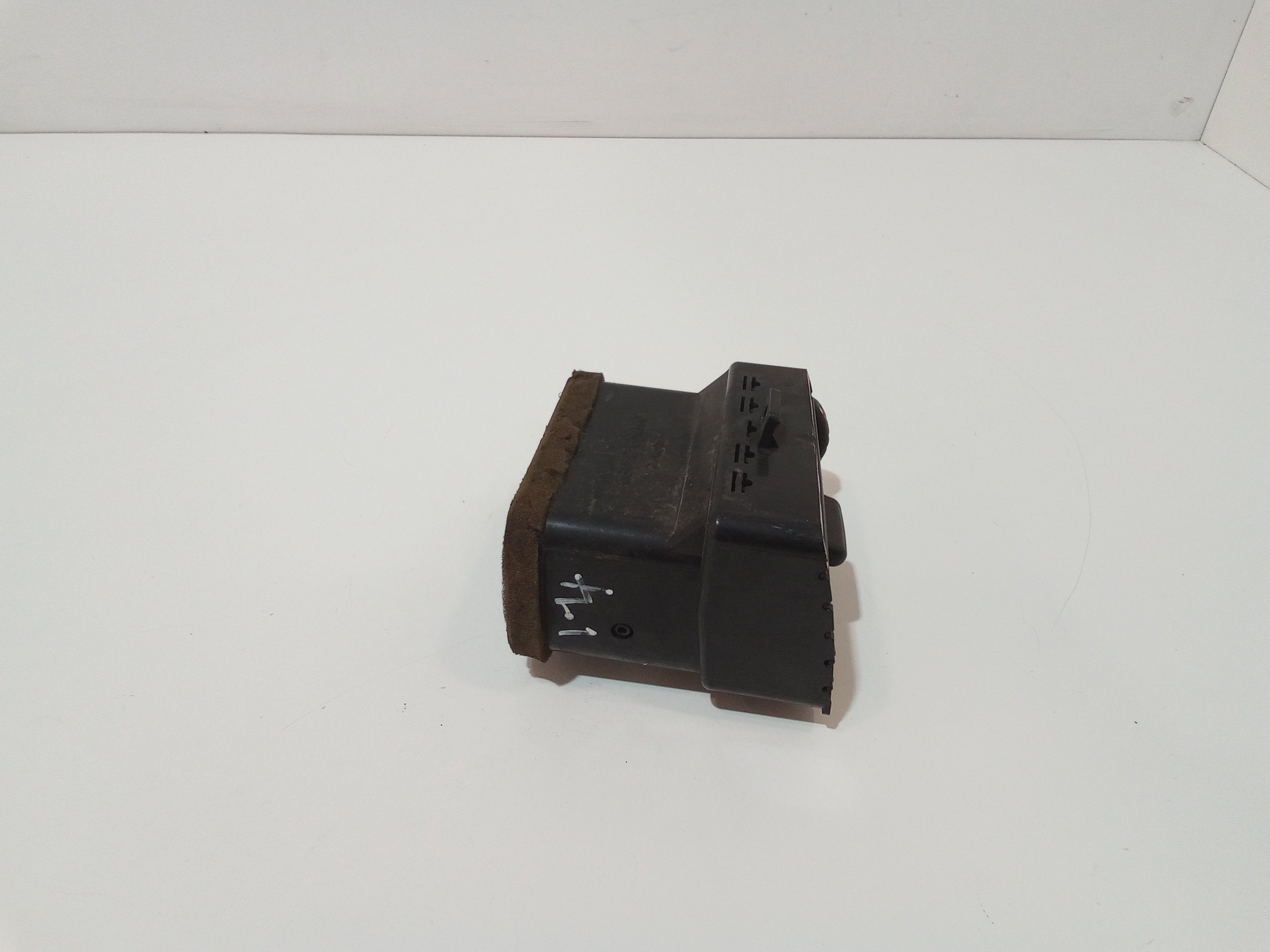 Bocchetta aria cruscotto lato passeggero per Nissan Almera 3 Serie (2003 - 2006)