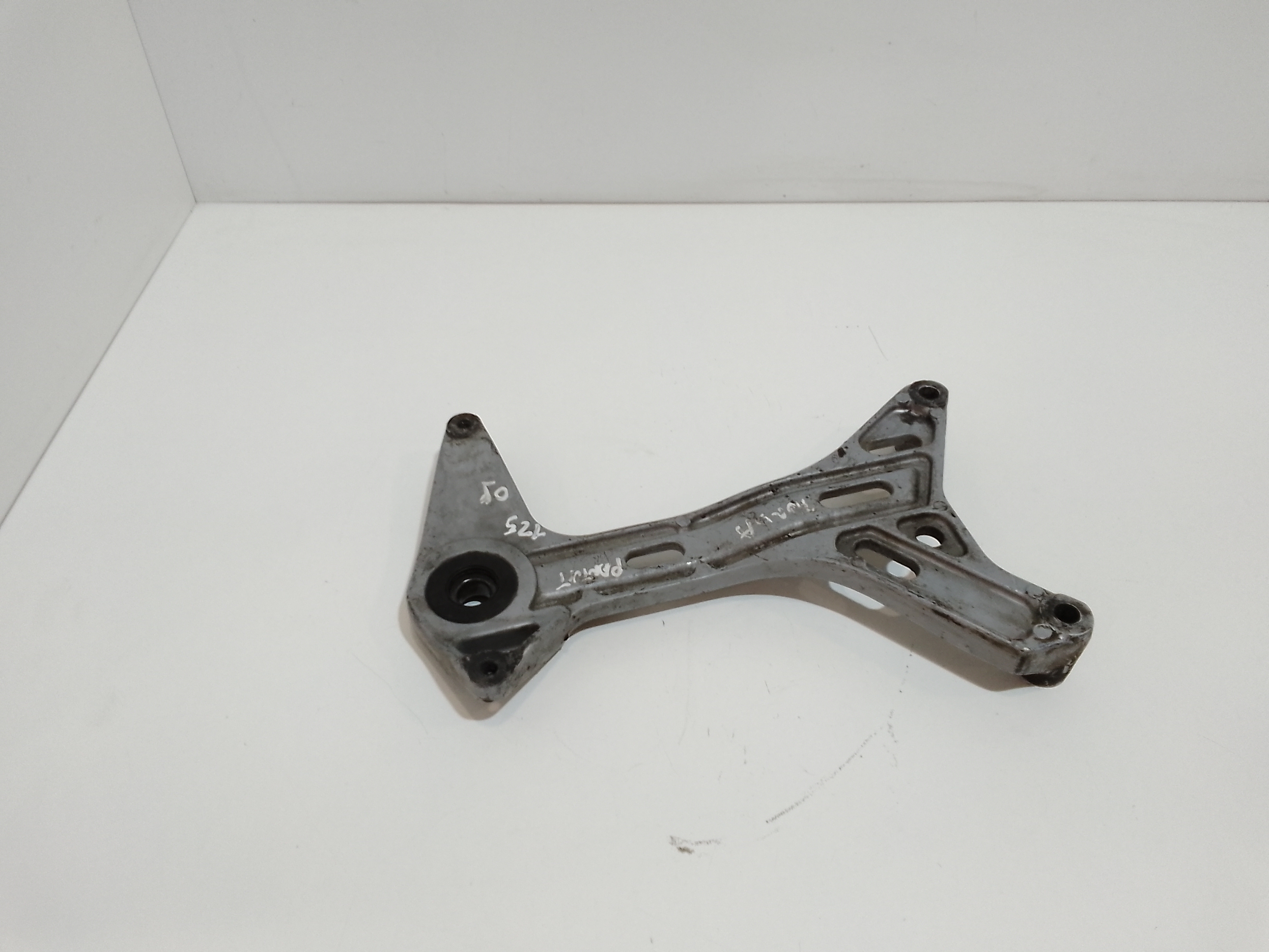 Staffa supporto marmitta per Honda Pantheon 125 (1998 - 2004)