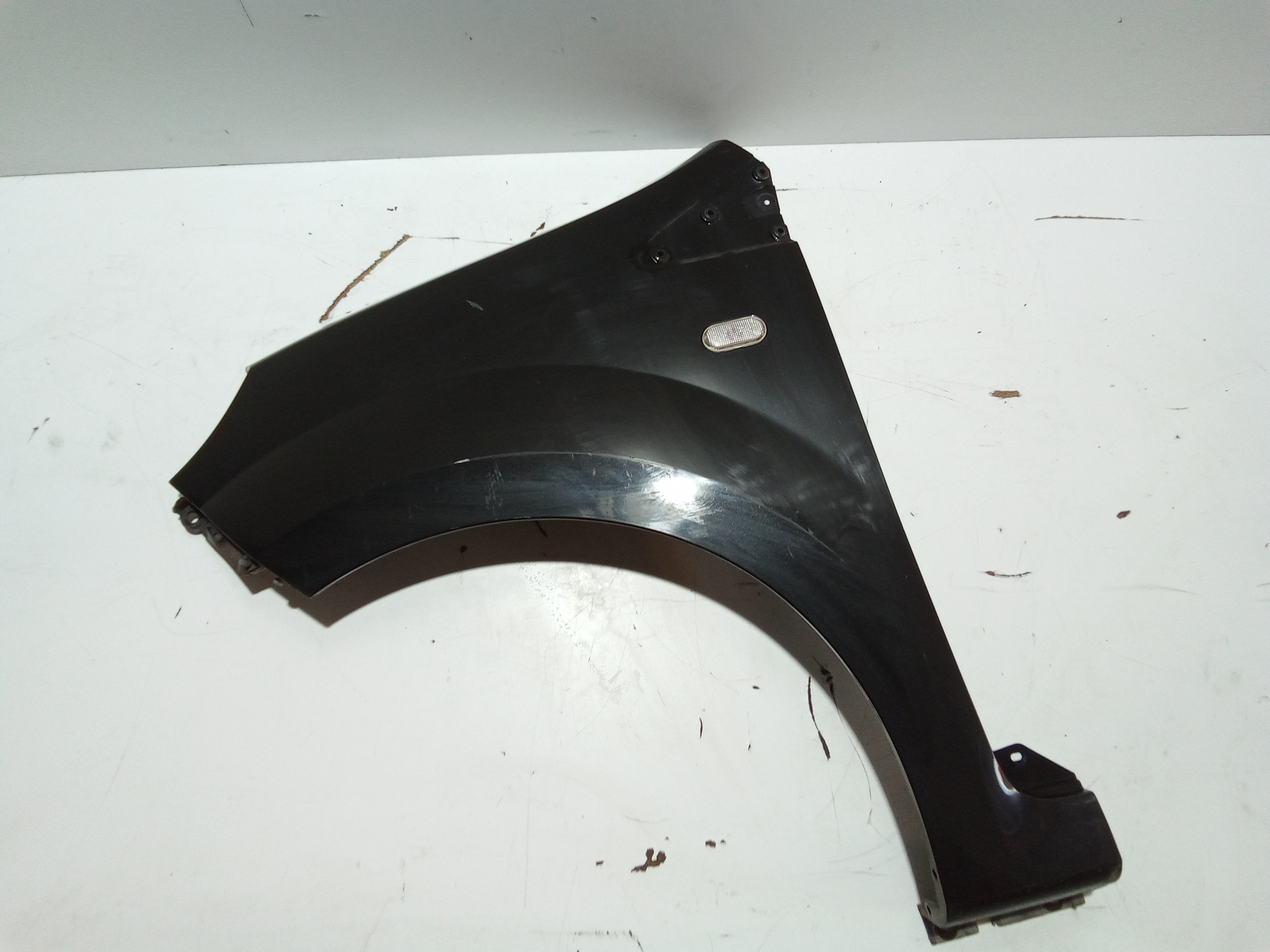 Parafango Anteriore Sinistro per Renault Twingo I Serie (00>07) (2000 - 2007)
