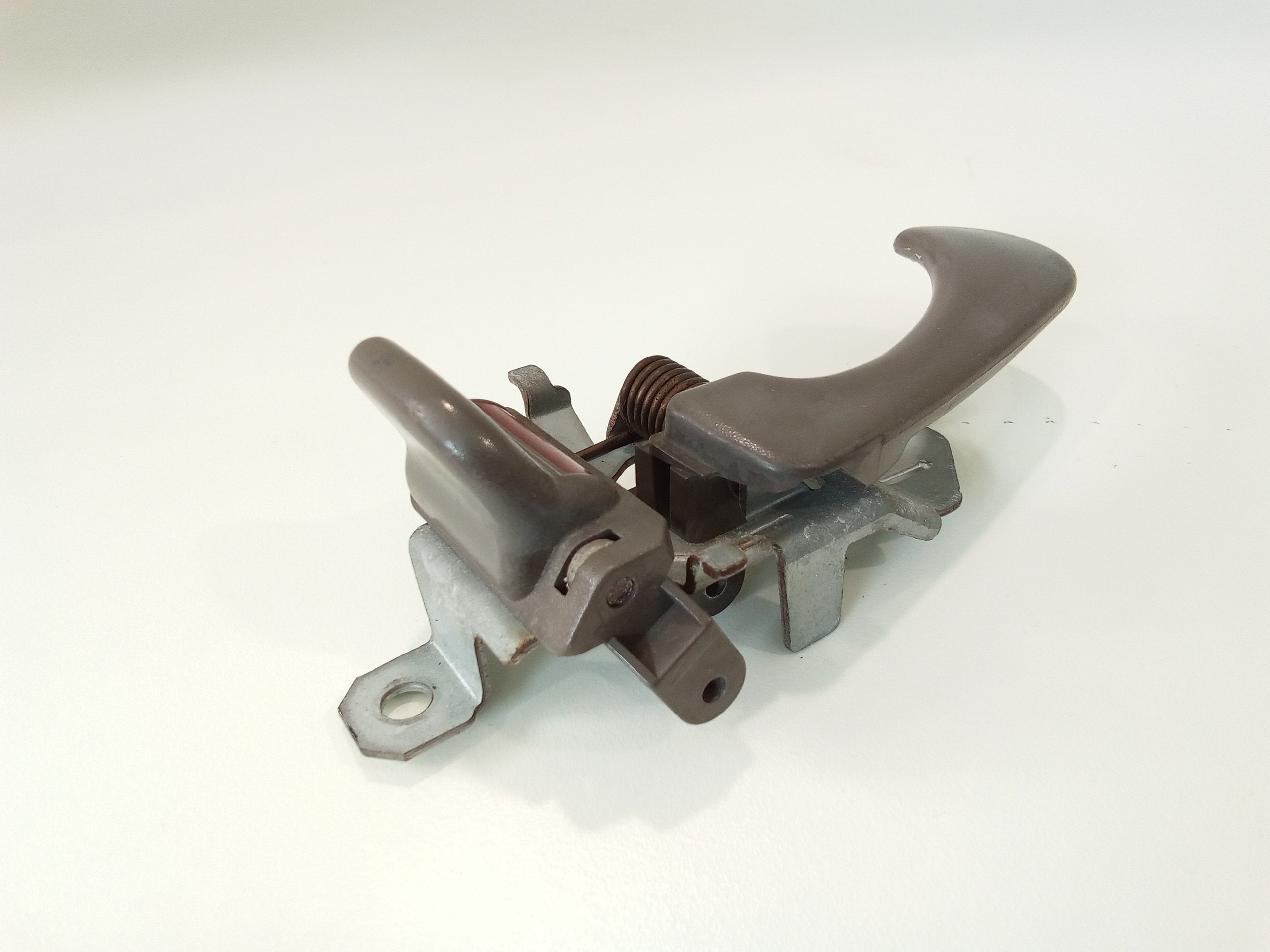 Maniglia interna anteriore Sinistra per Mitsubishi Pajero Sport (1999 - In produzione)