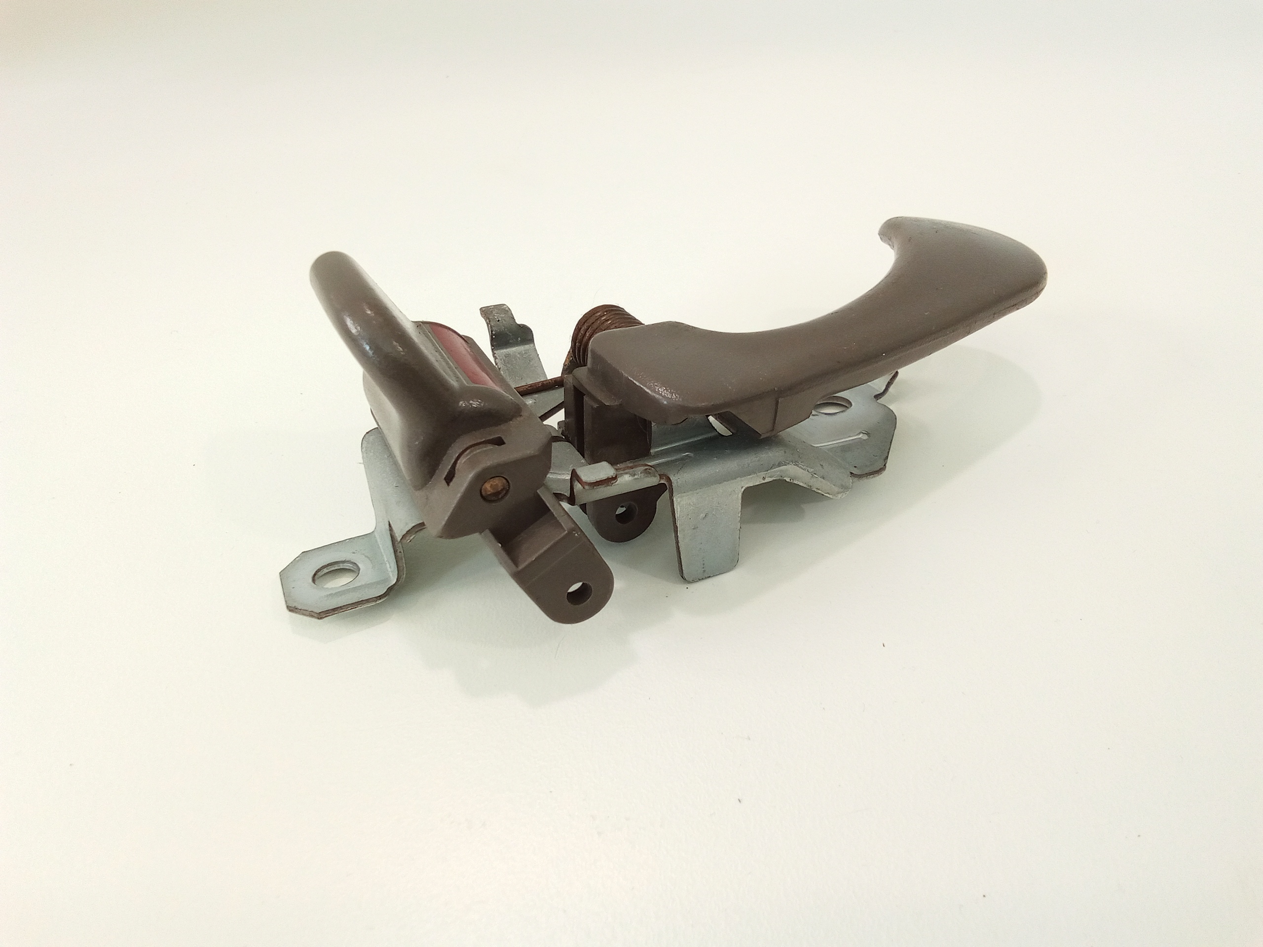 Maniglia interna Posteriore Sinistra per Mitsubishi Pajero Sport (1999 - In produzione)