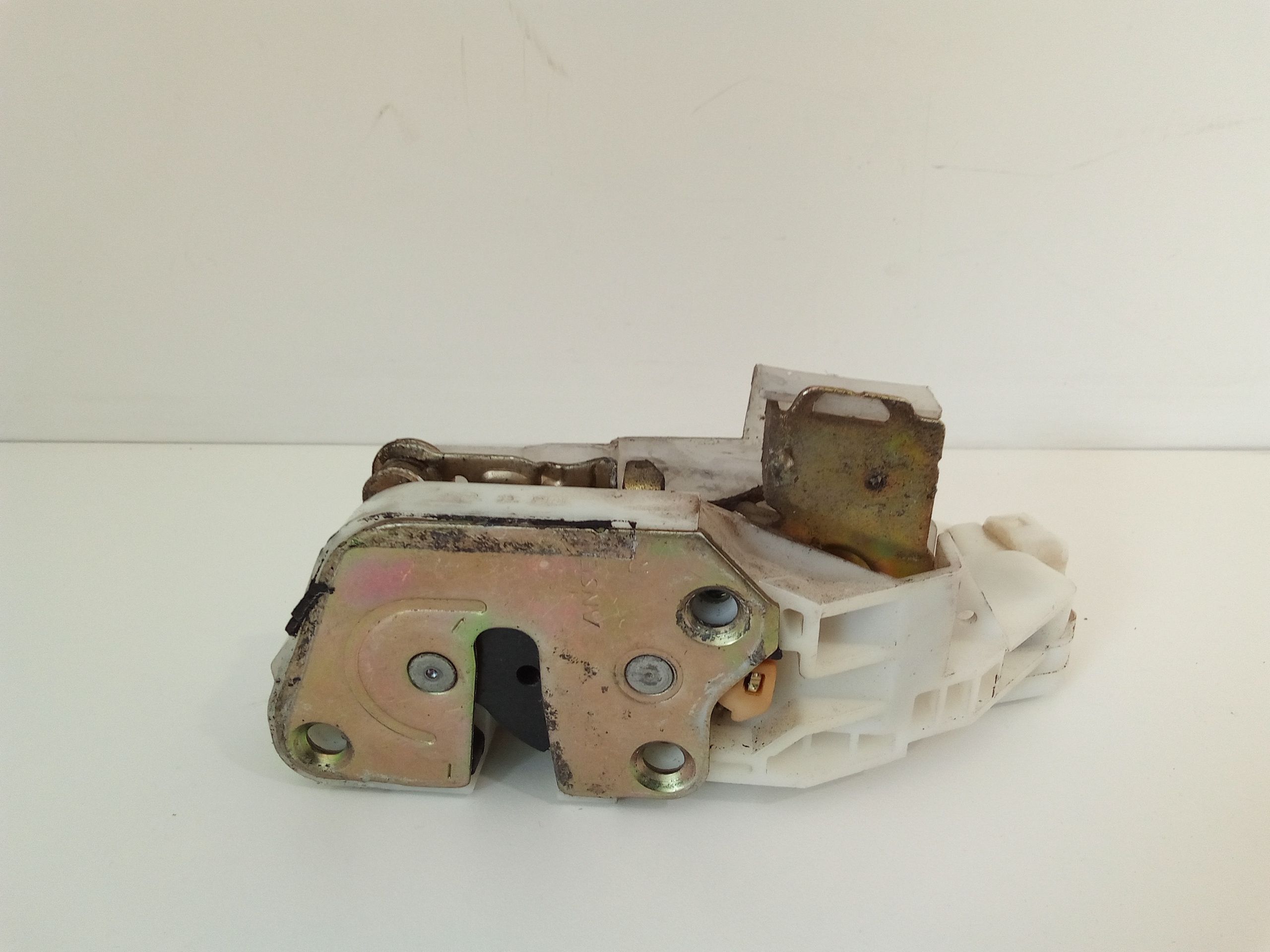 Serratura Anteriore Destra per Mitsubishi Pajero Sport (1999 - In produzione)