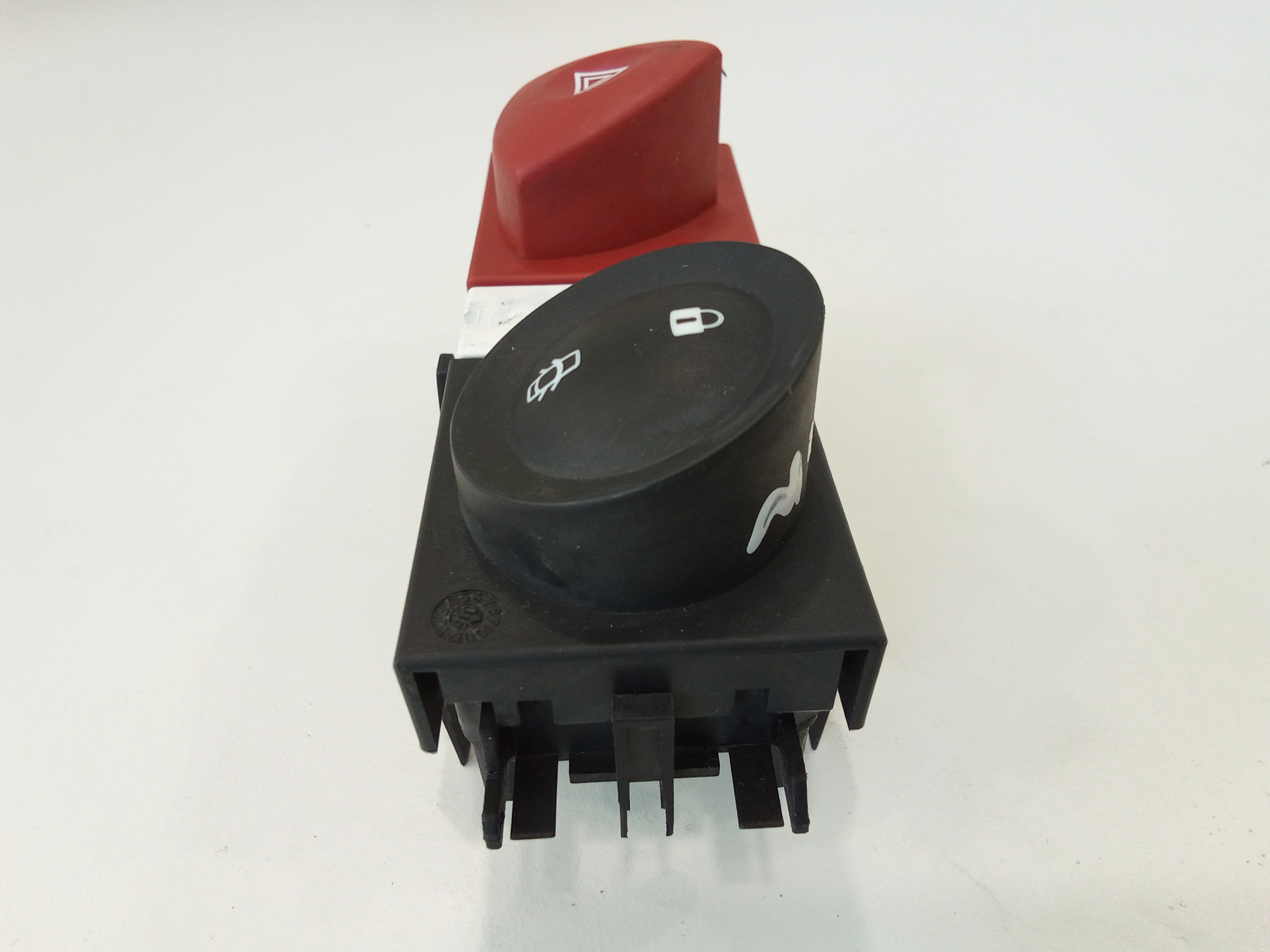 Pulsante luci di emergenza per Renault Megane Ll Grand Tour  (02>06) (2002 - 2006)