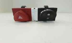 Pulsante luci di emergenza per Renault Megane Ll Grand Tour  (02>06) (2002 - 2006)