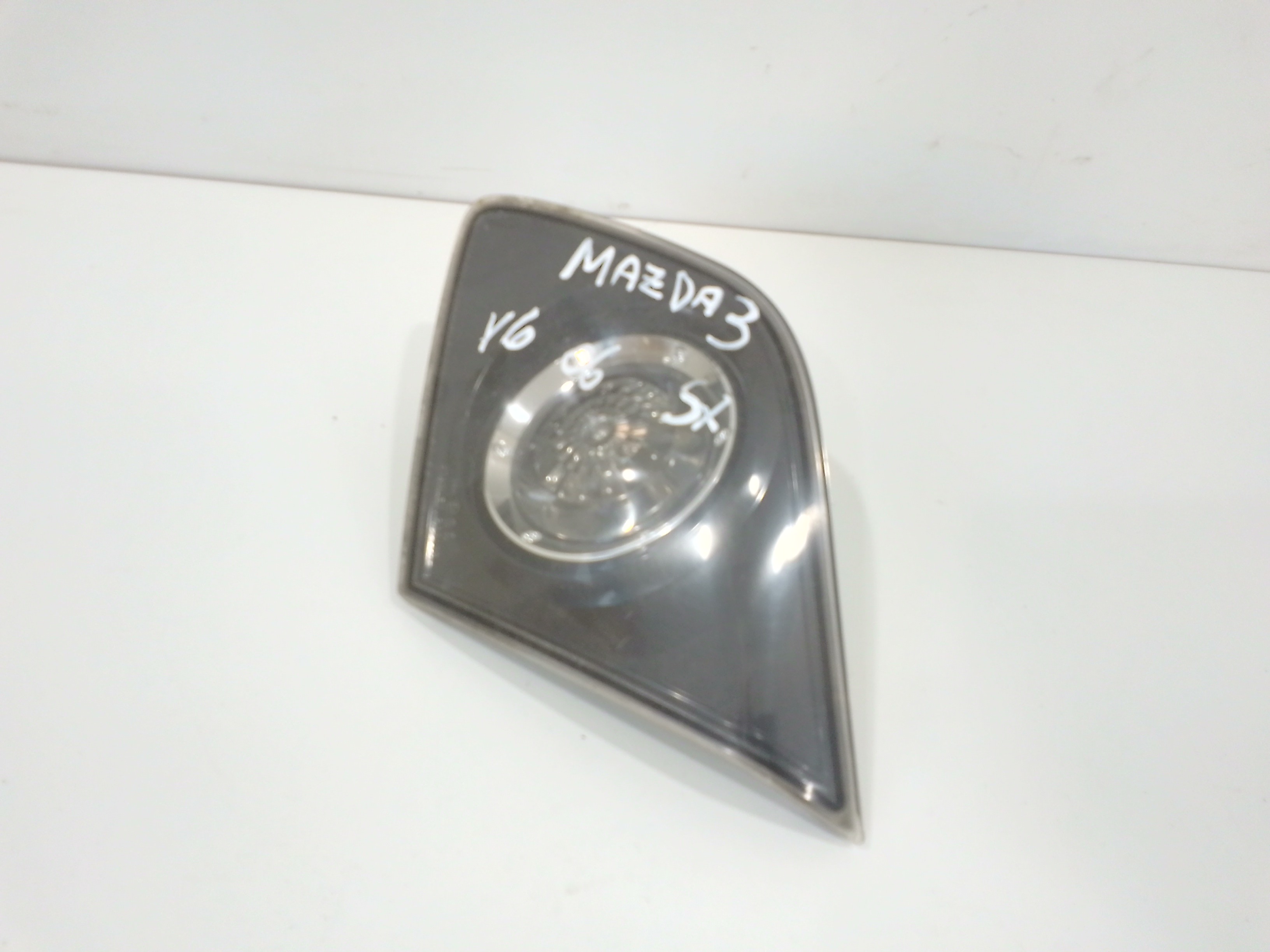 Stop Posteriore Sinistro Integrato nel Portello per Mazda 3 Berlina Serie (03>09) (2003 - 2009)