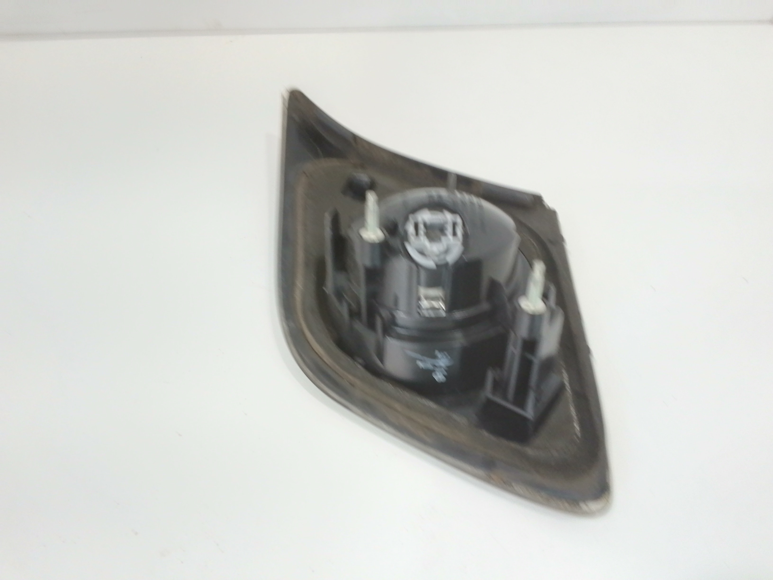 Stop Posteriore Destro Integrato nel Portello per Mazda 3 Berlina Serie (03>09) (2003 - 2009)