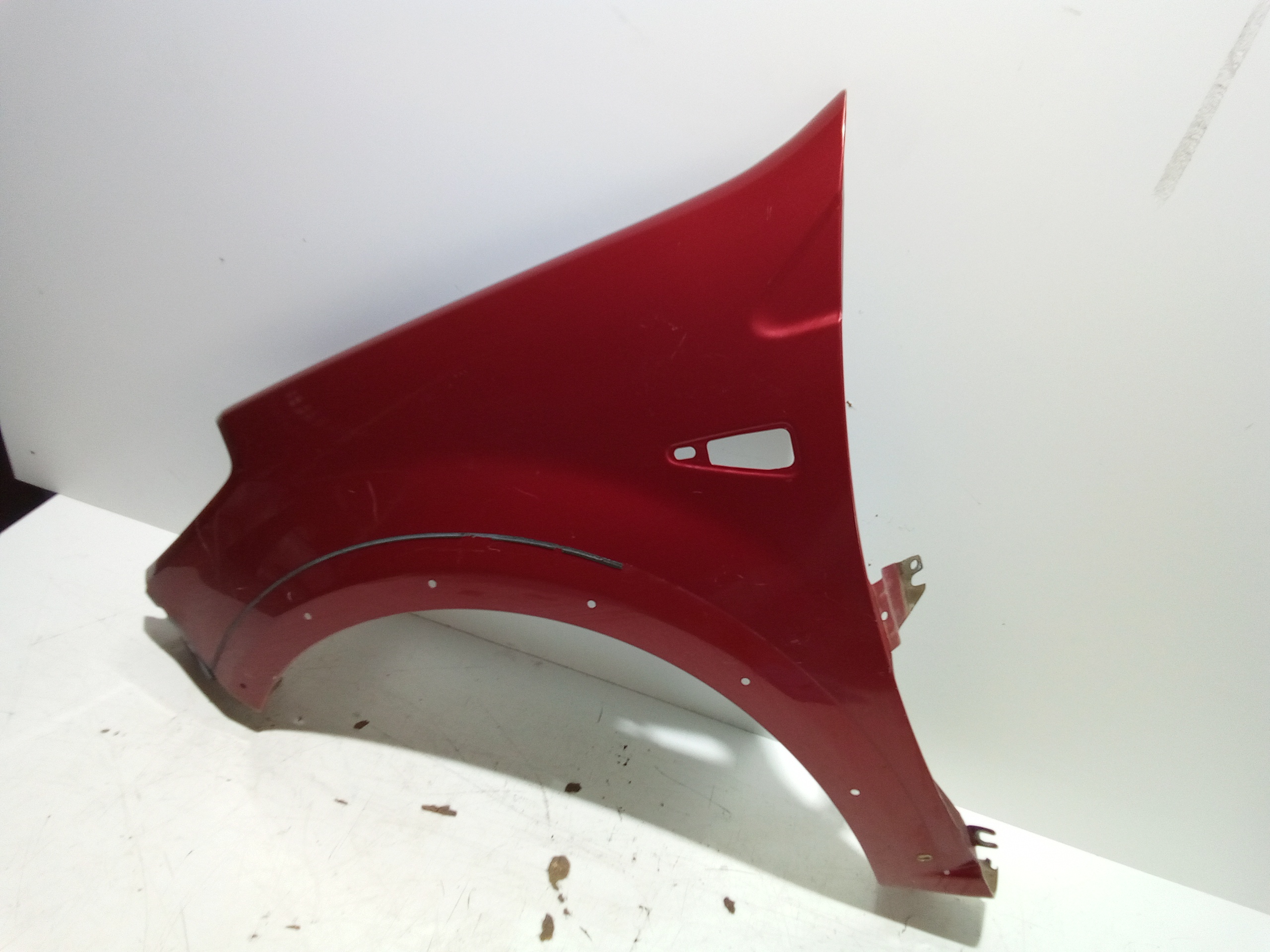 Parafango Anteriore Destro per Dacia Sandero 1 Serie (2008 - 2012)