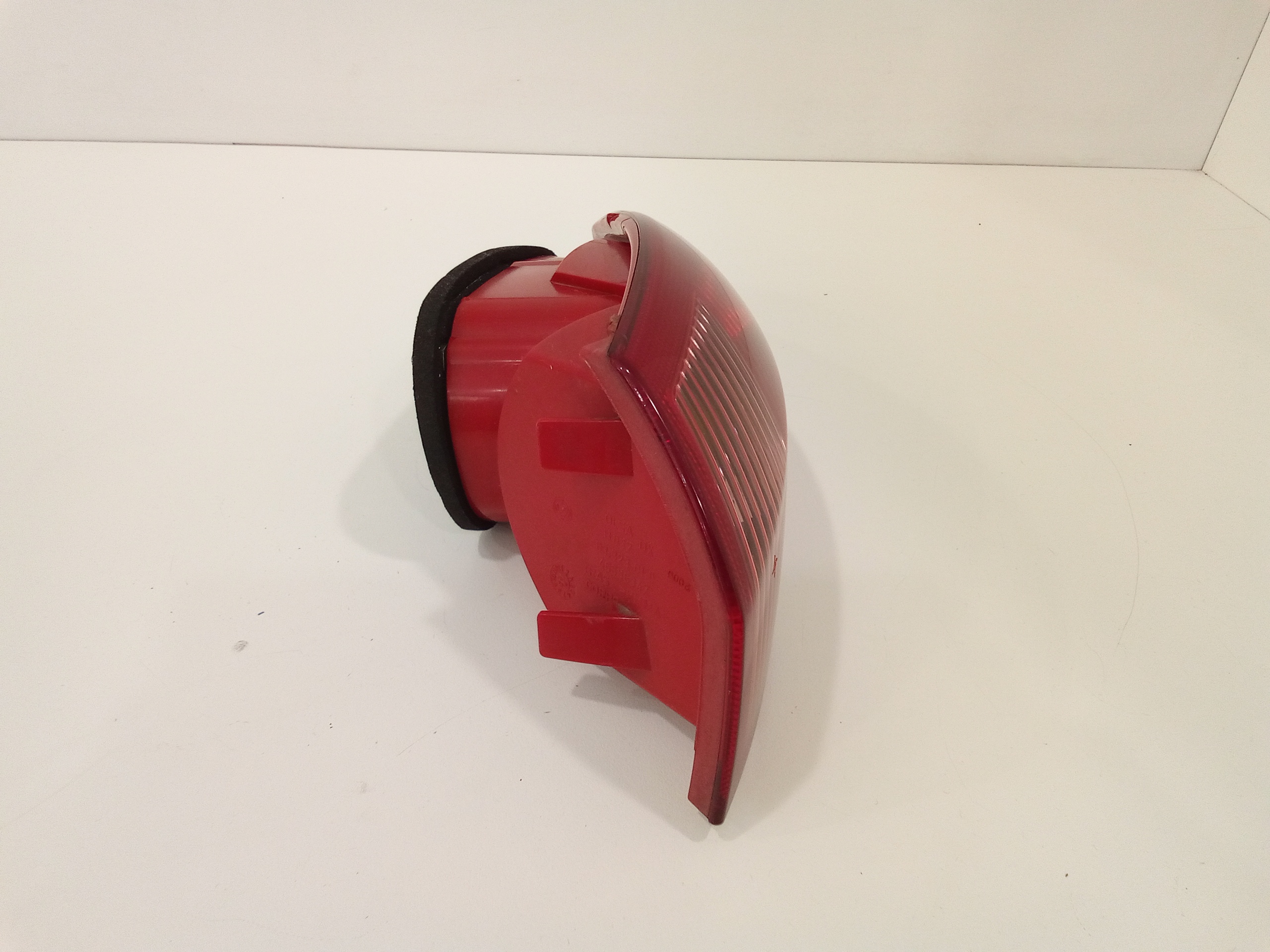 Stop fanale posteriore Destro Passeggero per Alfa Romeo 147 Serie (937) (00>05<) (2000 - 2005)