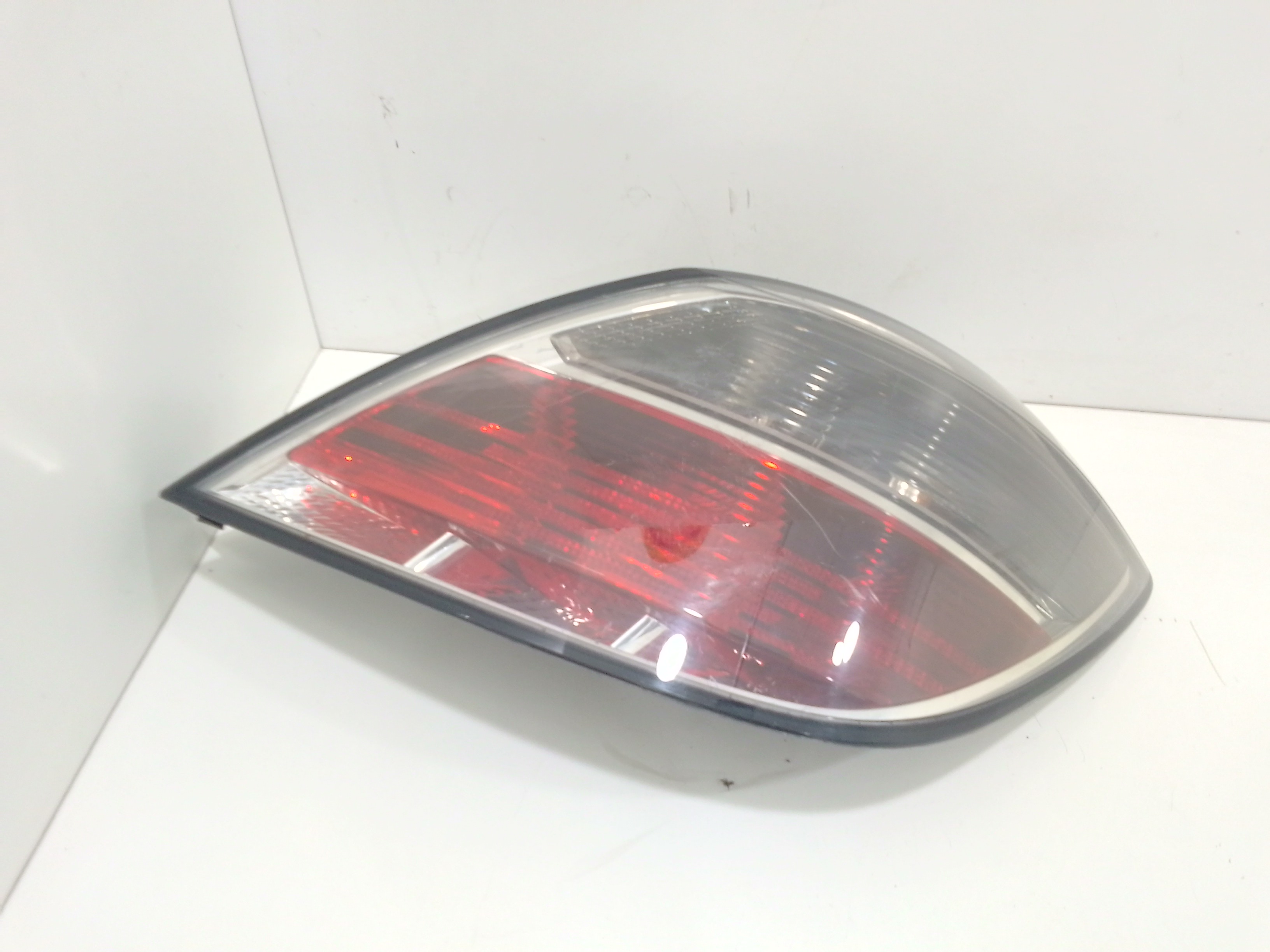 Stop fanale posteriore Destro Passeggero per Opel Astra H Berlina (2004 - 2007)