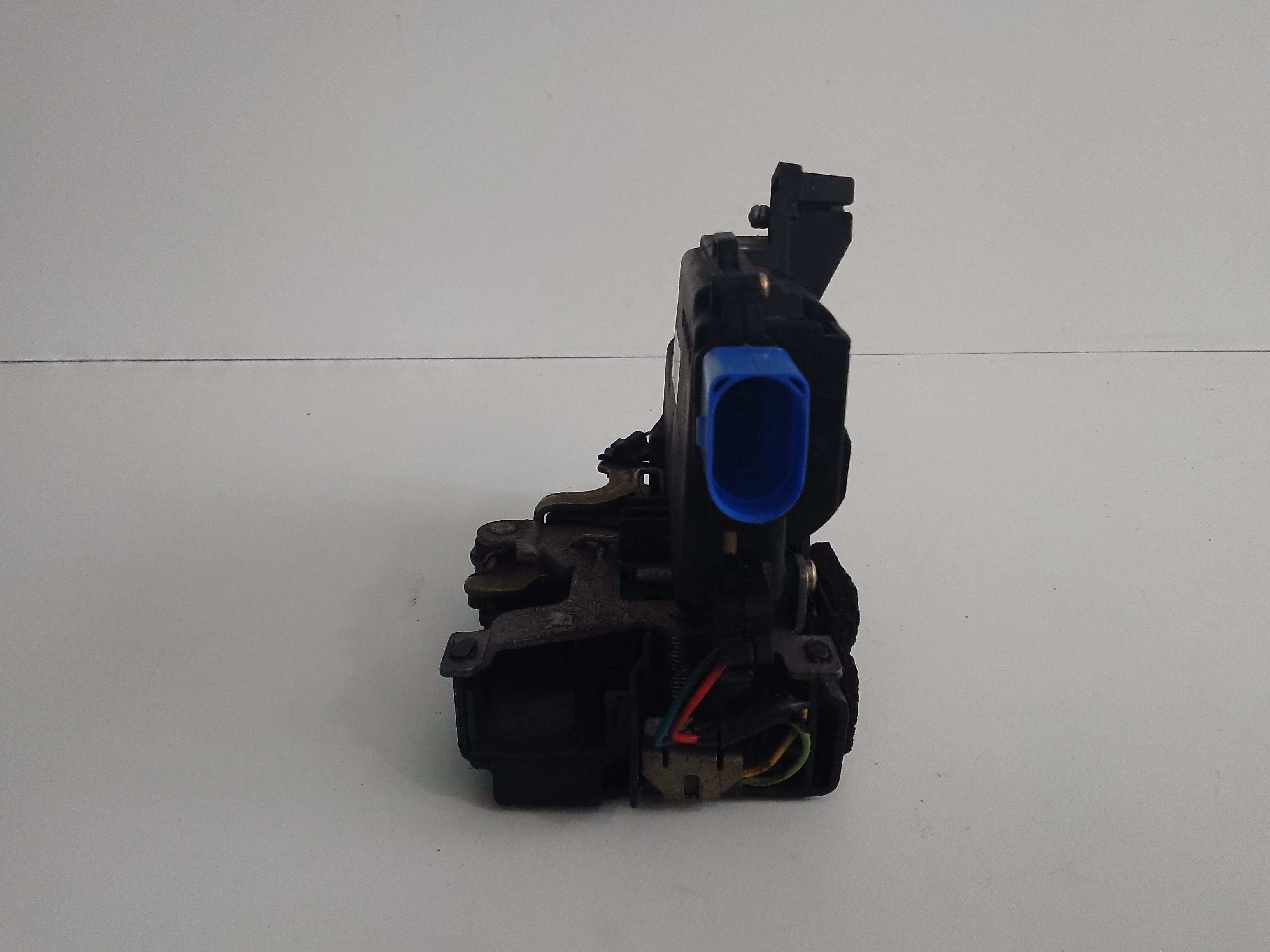 Serratura Anteriore Destra per Volkswagen Polo 4 Serie (2001 - 2009)