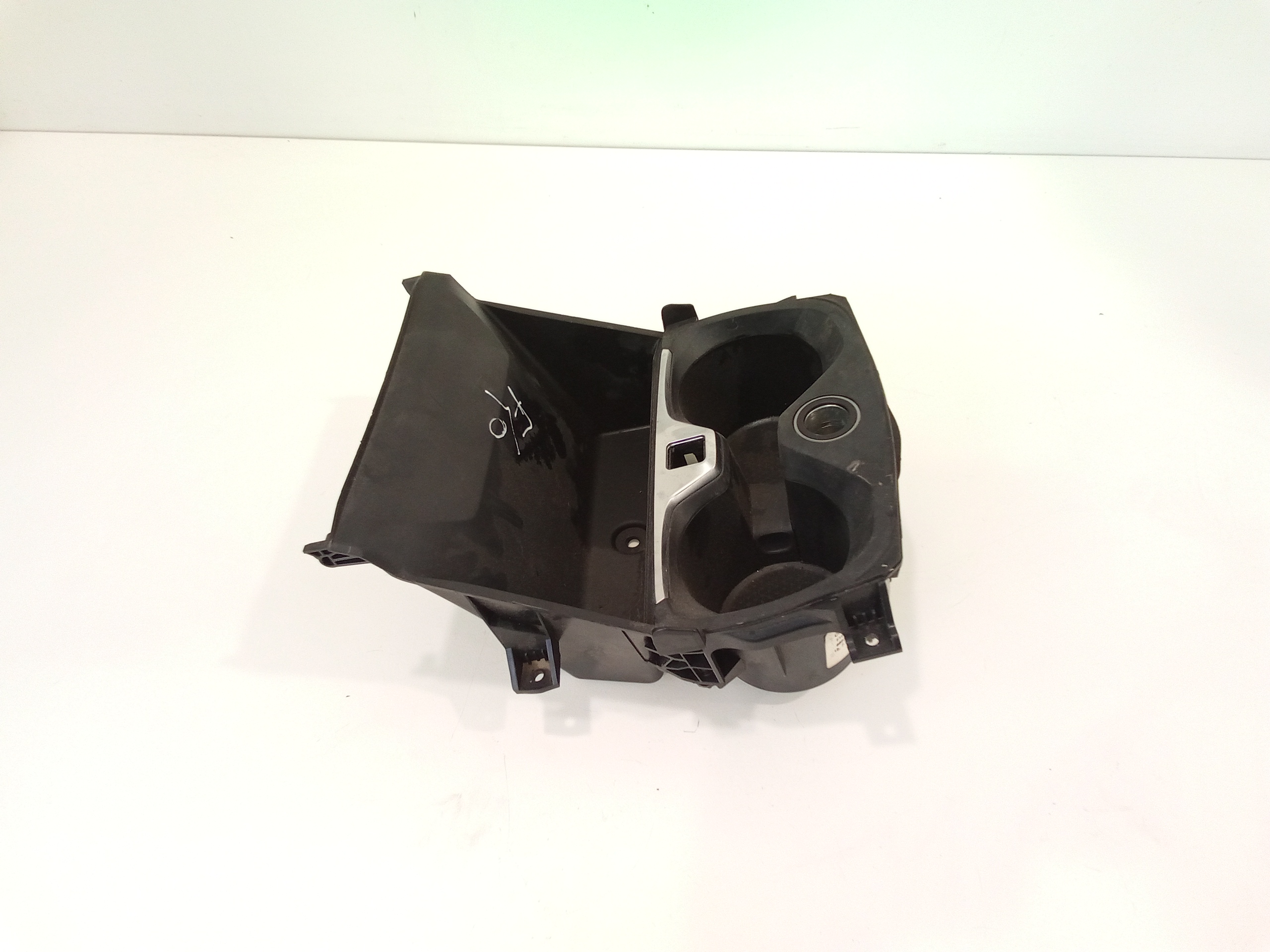 Porta bicchiere per Bmw Serie 1 F40 (19>) (2019 - In produzione)