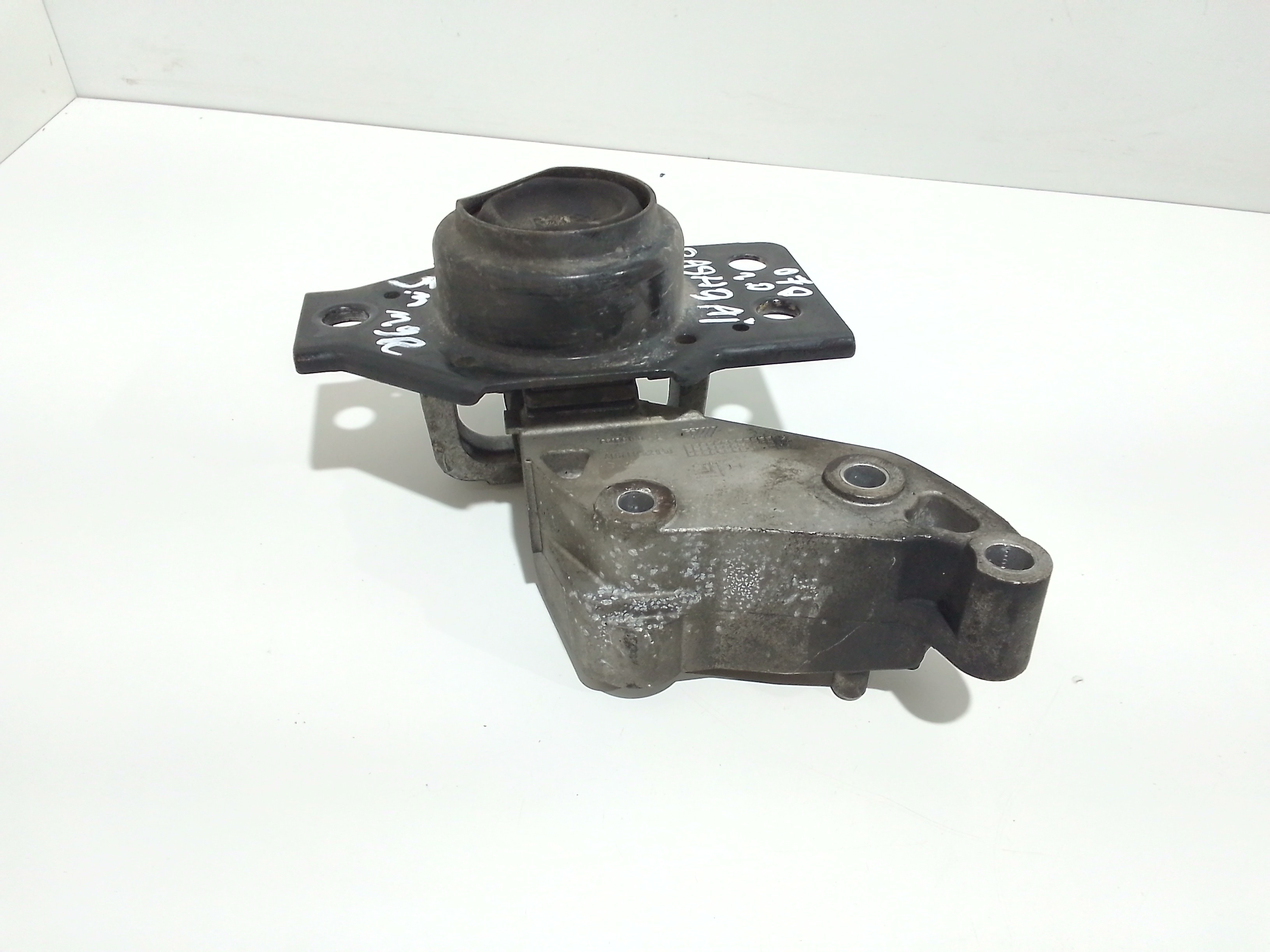 Supporto motore per Nissan Qashqai 1 Serie (2006 - 2009)