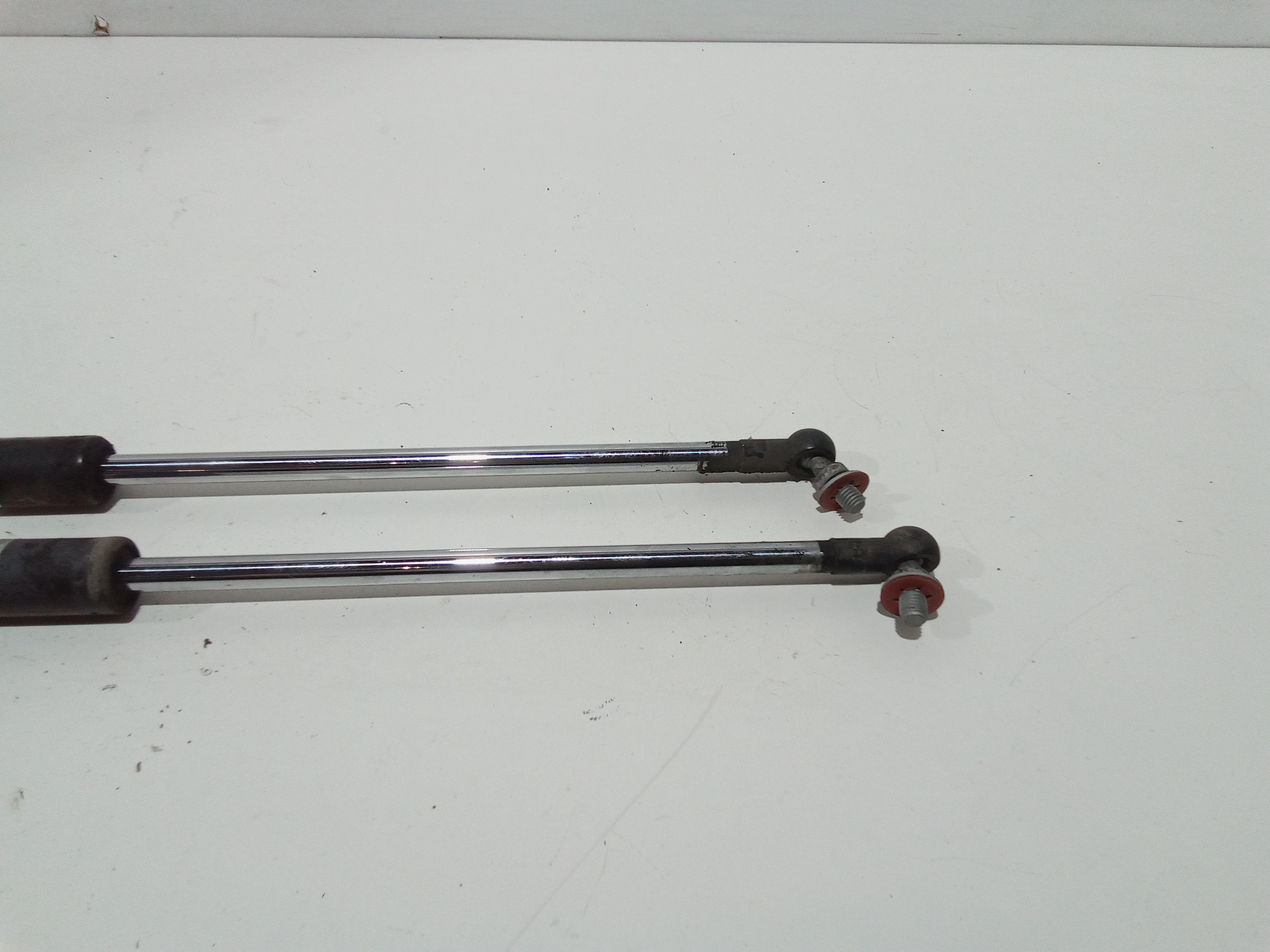 Pistoncini cofano Post. per Subaru Forester SH (2008 - 2011)